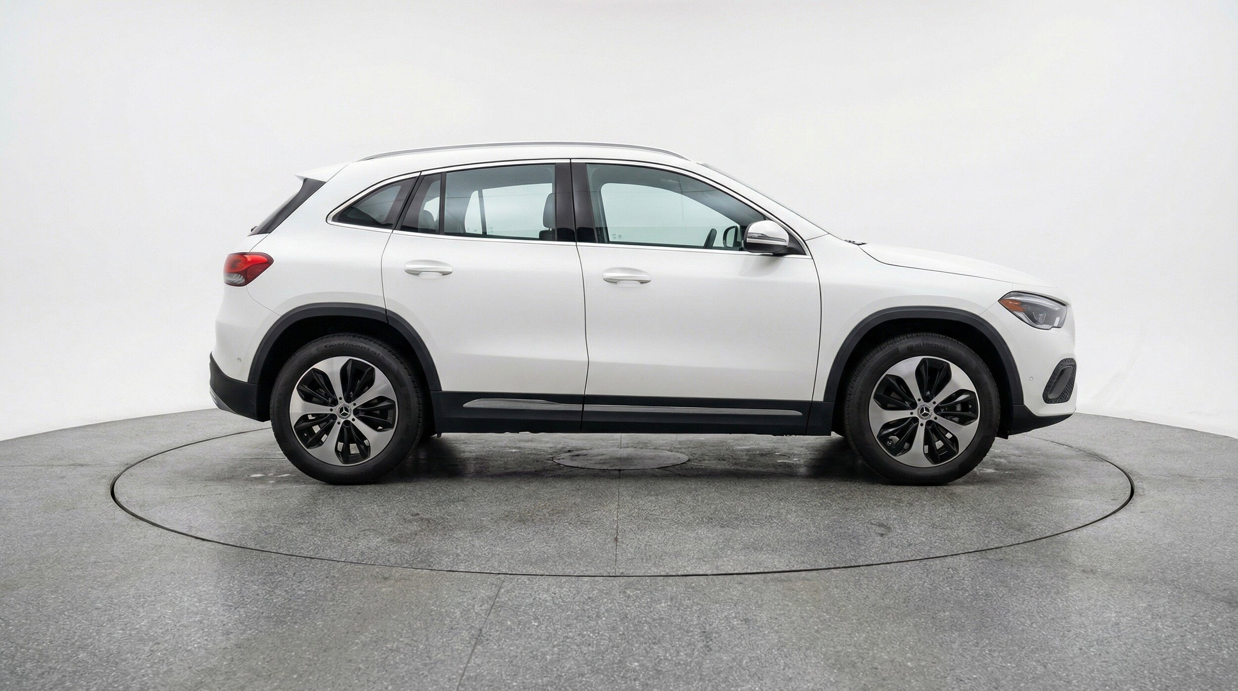 Thumbnail: 2025 Mercedes-Benz GLA - 11