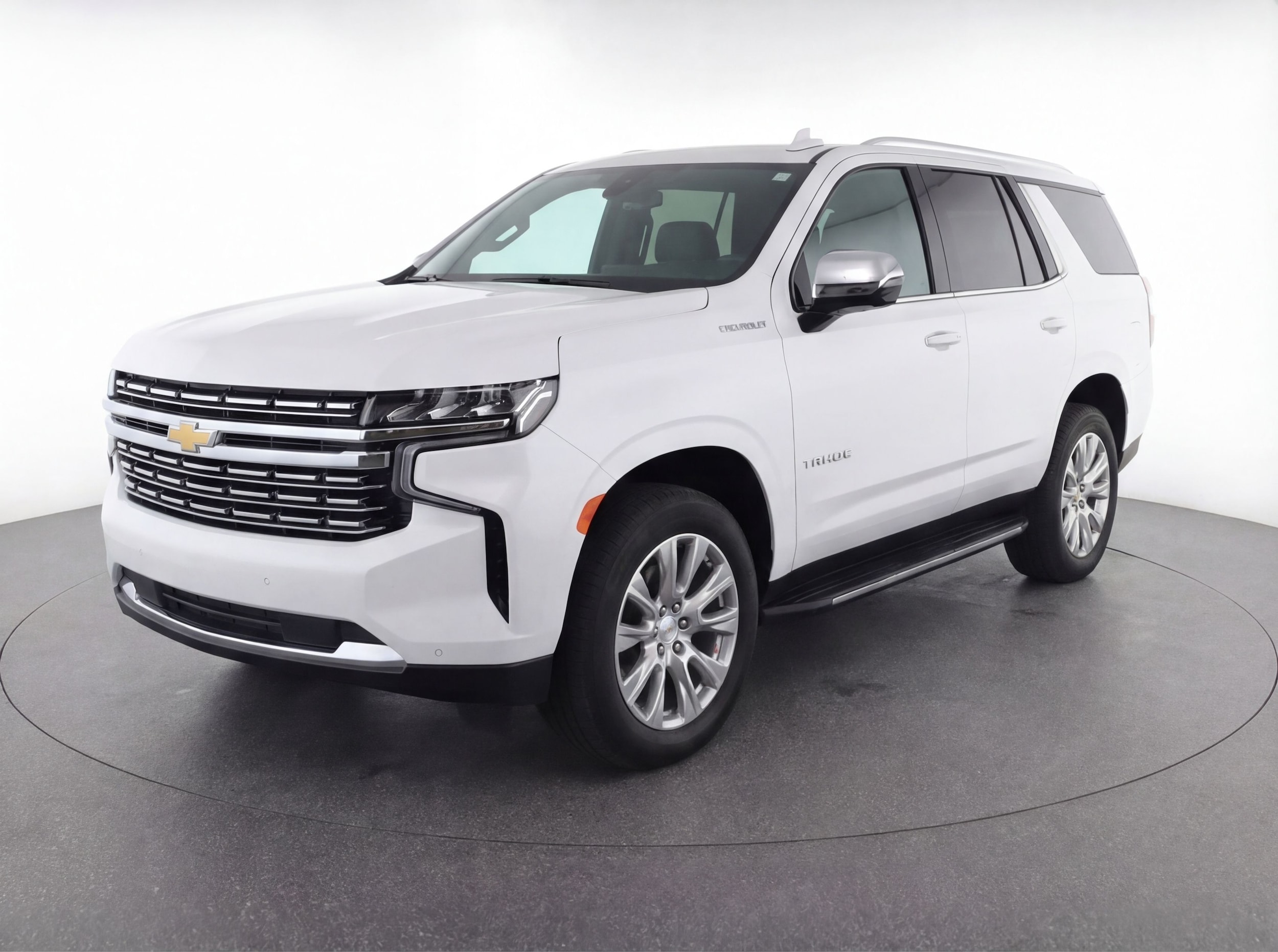 Thumbnail: 2023 Chevrolet Tahoe - 3
