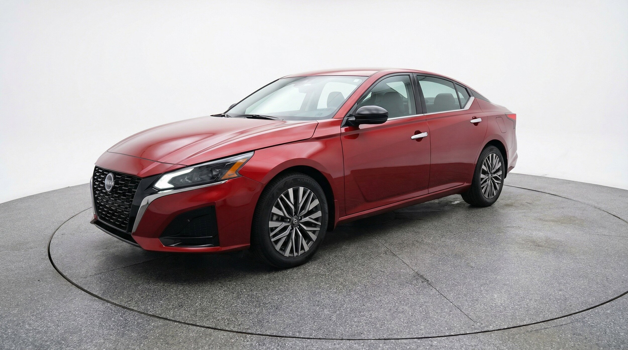 Thumbnail: 2025 Nissan Altima - 3
