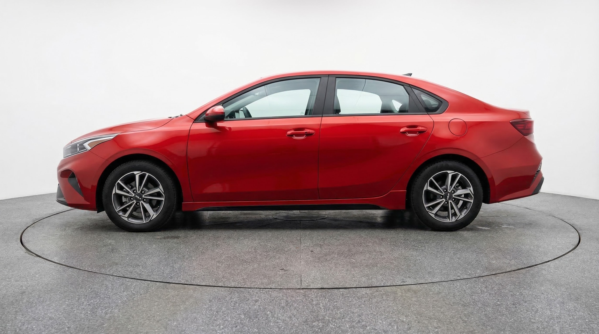 Thumbnail: 2024 Kia Forte - 4