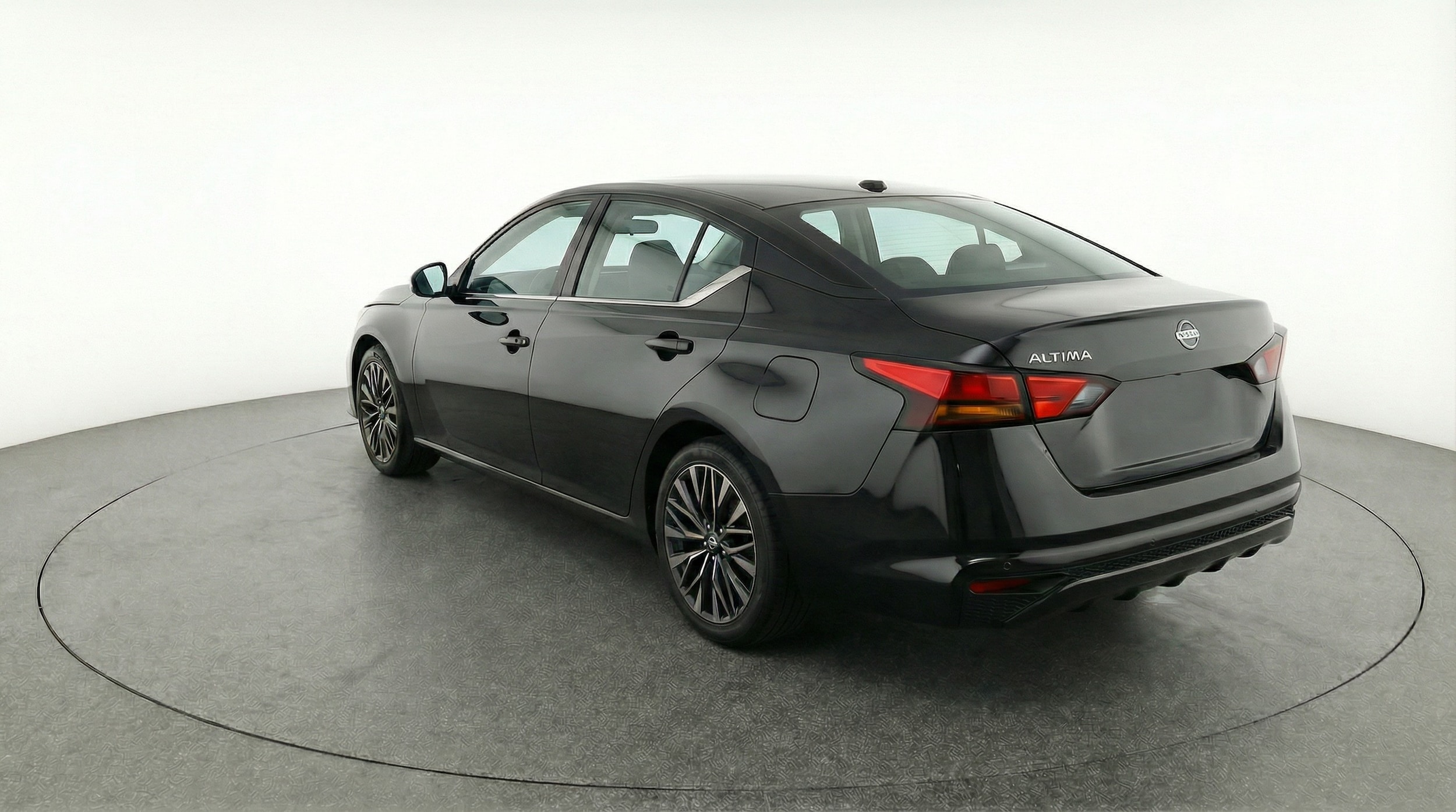 Thumbnail: 2025 Nissan Altima - 5