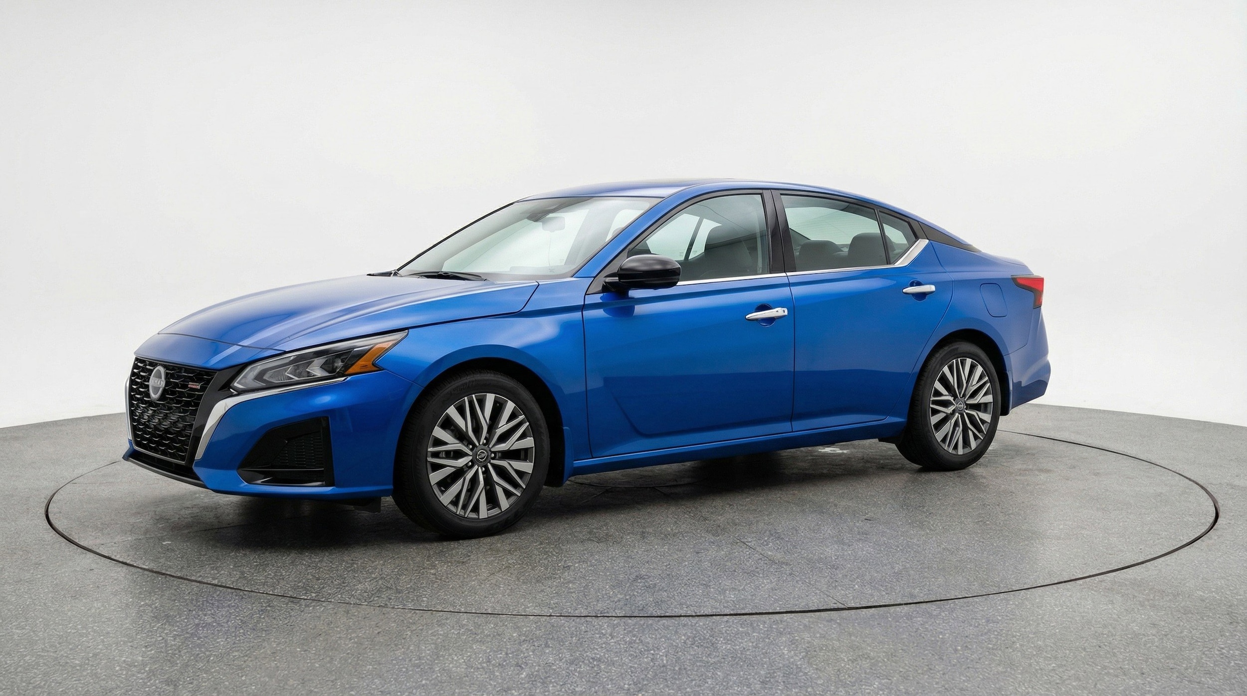Thumbnail: 2025 Nissan Altima - 3
