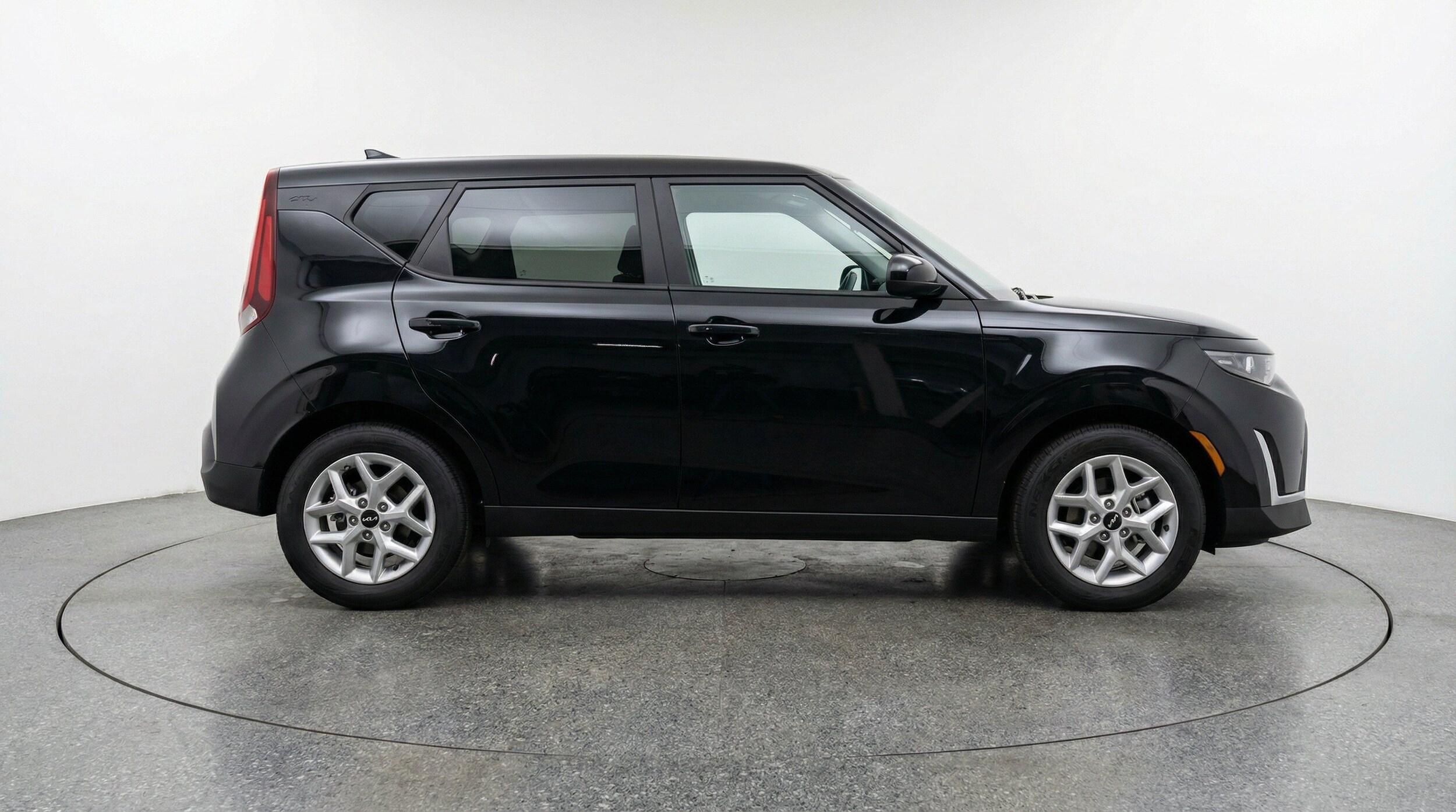 Thumbnail: 2025 Kia Soul - 11
