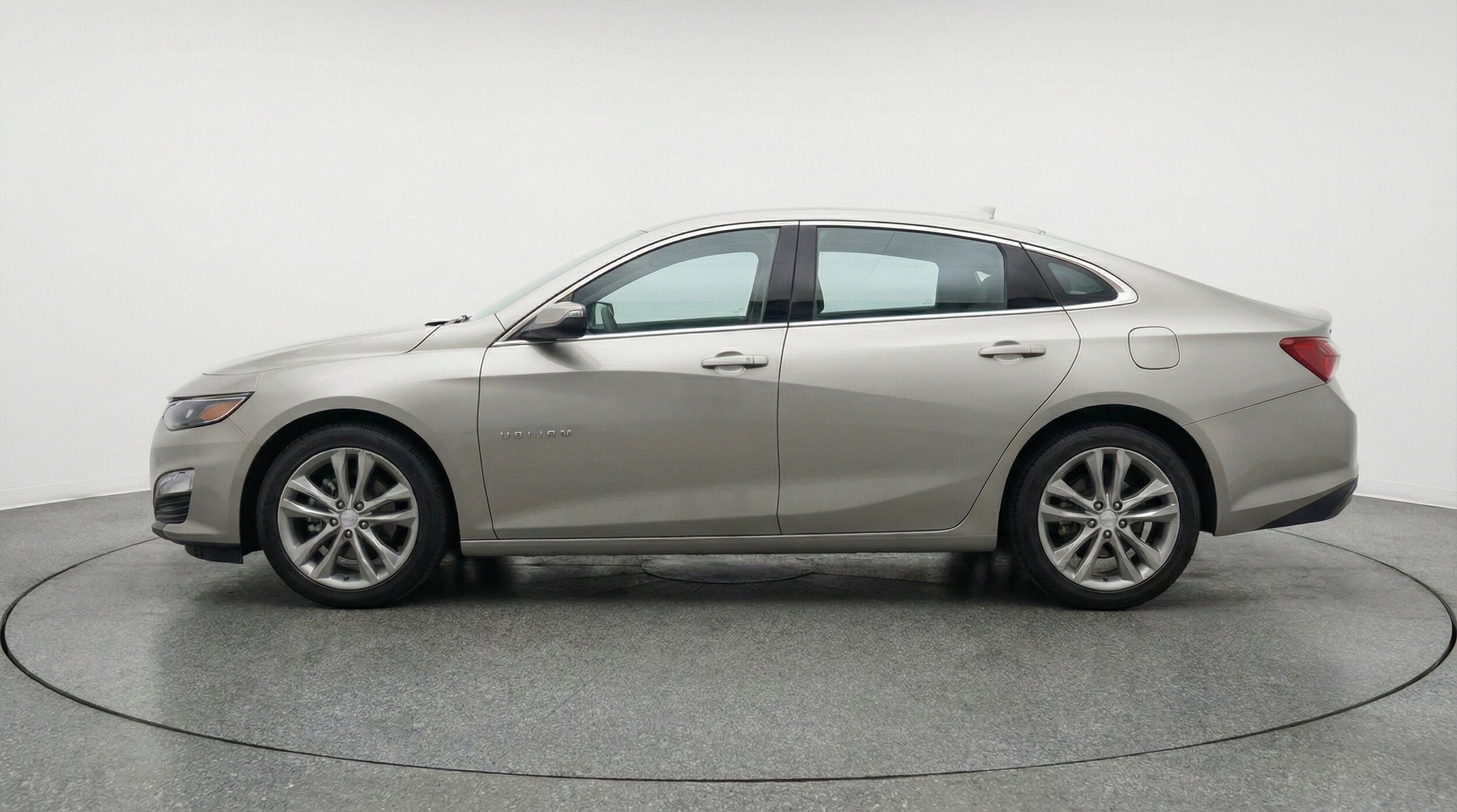 Thumbnail: 2024 Chevrolet Malibu - 5