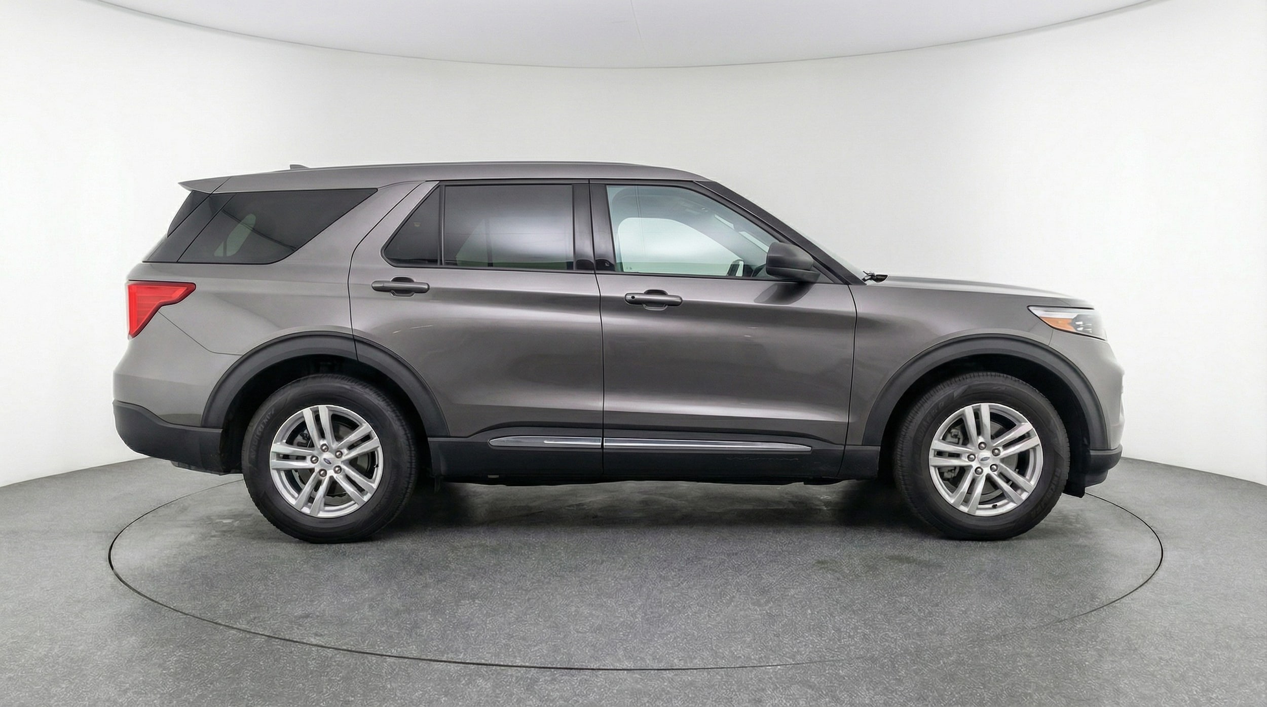 Thumbnail: 2024 Ford Explorer - 8