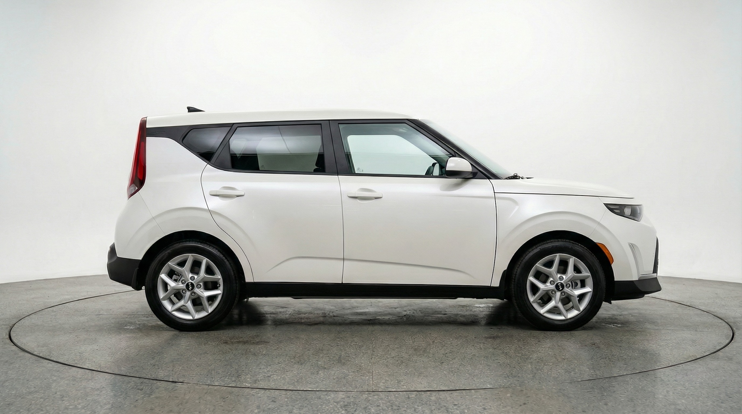 Thumbnail: 2025 Kia Soul - 8