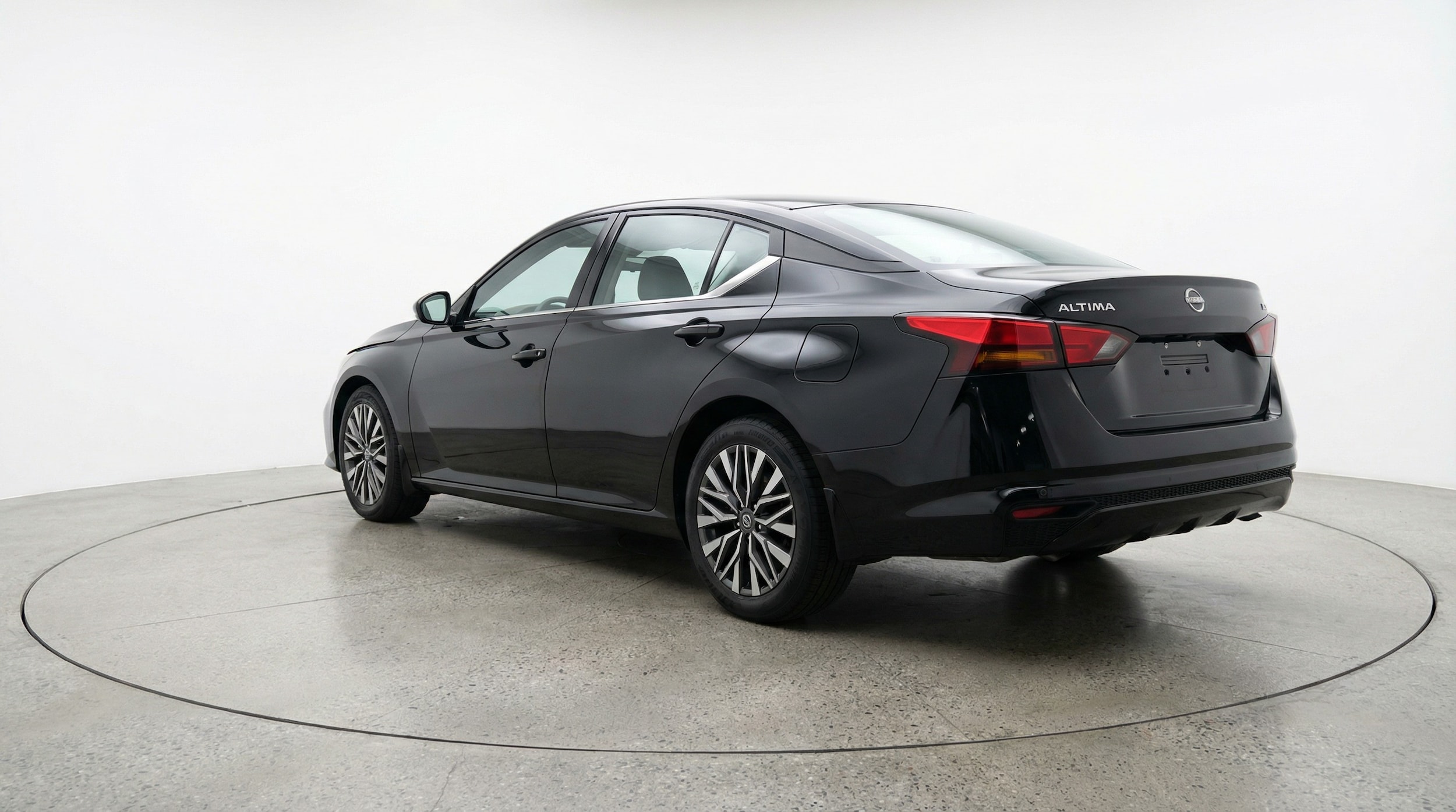 Thumbnail: 2025 Nissan Altima - 5