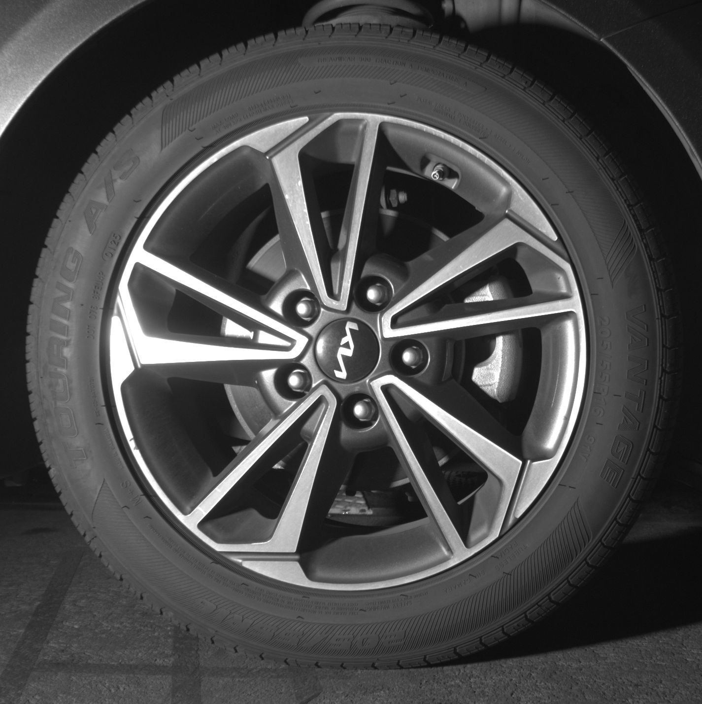 Thumbnail: 2024 Kia Forte - 15