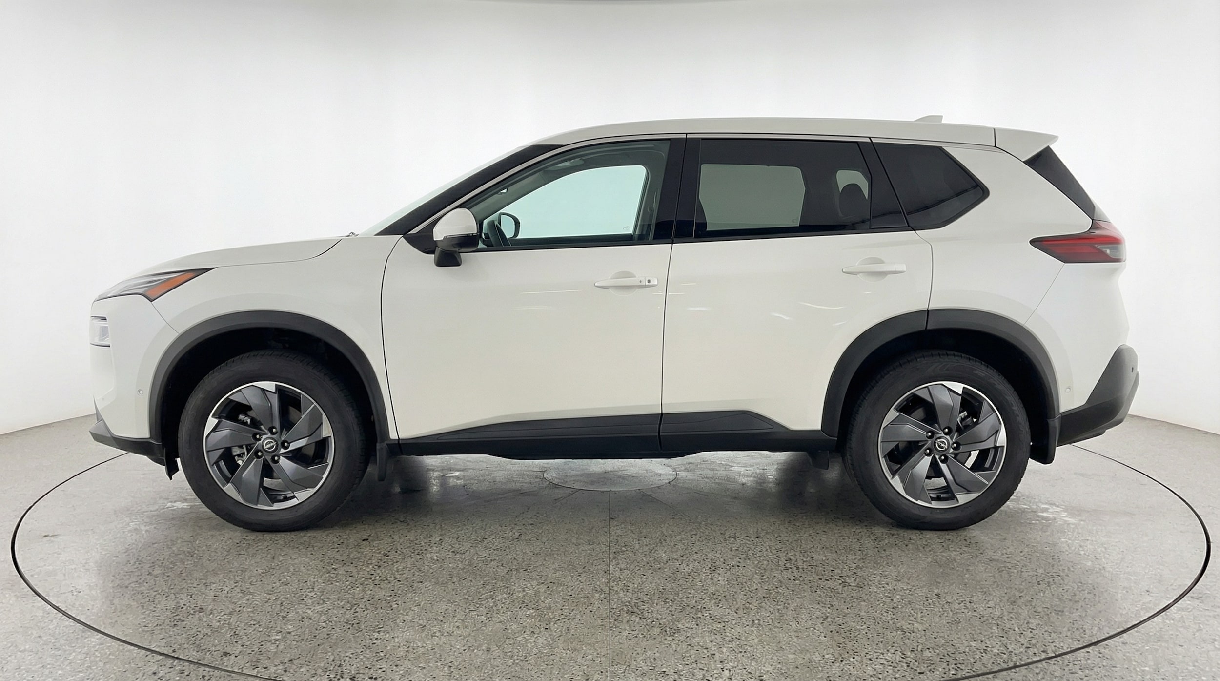 Thumbnail: 2025 Nissan Rogue - 4