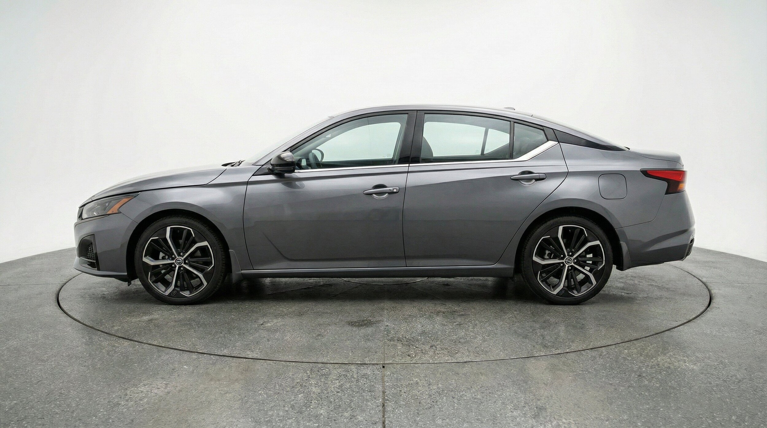 Thumbnail: 2025 Nissan Altima - 5
