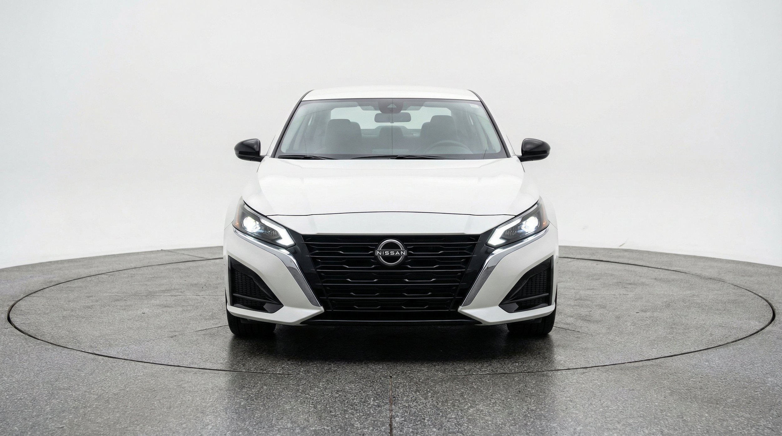 Thumbnail: 2025 Nissan Altima - 2