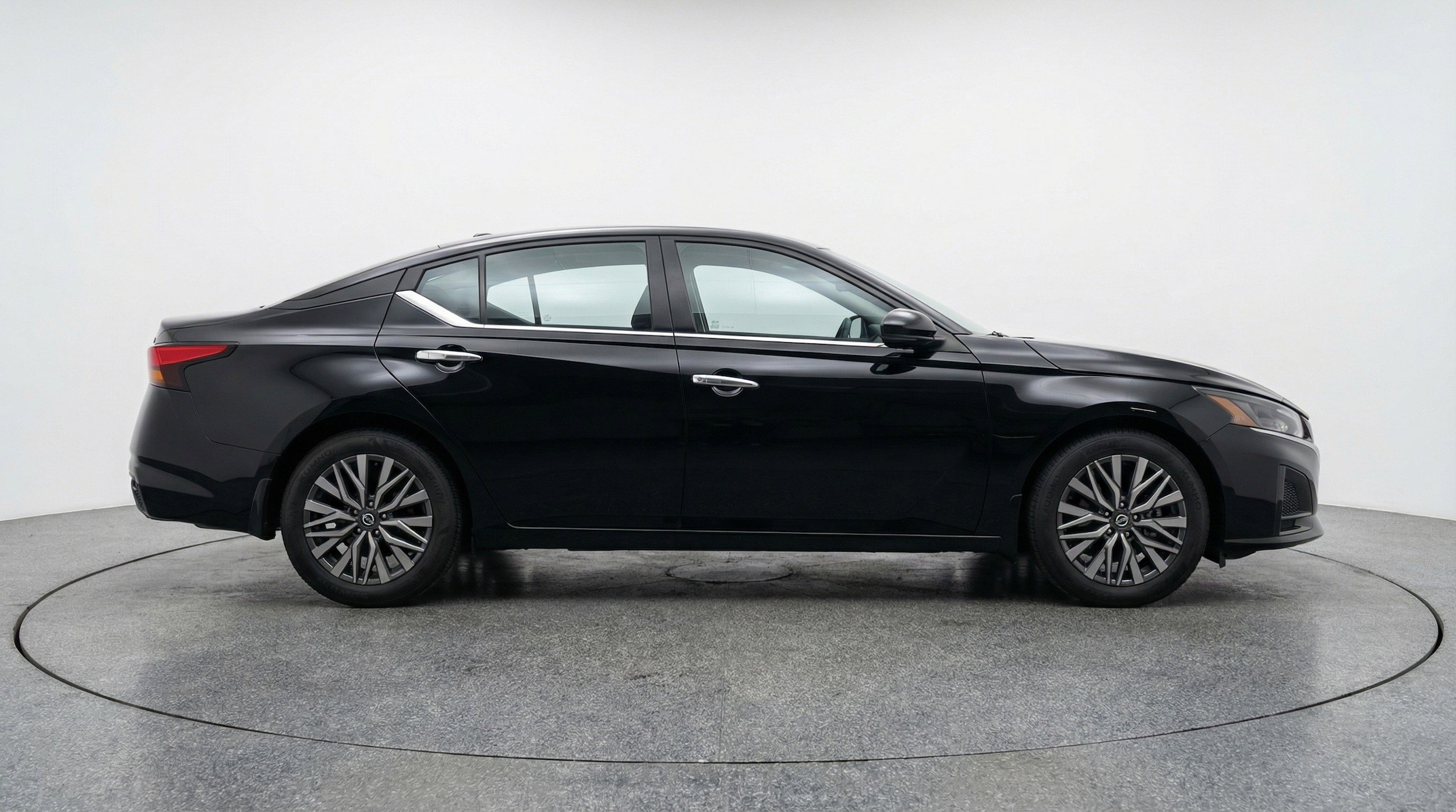 Thumbnail: 2025 Nissan Altima - 11