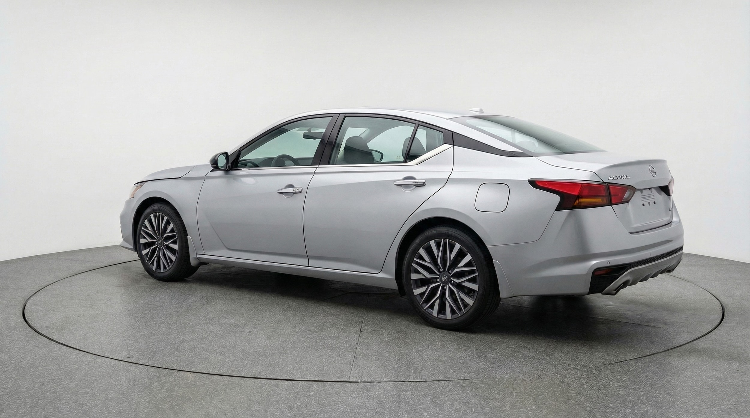 Thumbnail: 2025 Nissan Altima - 5