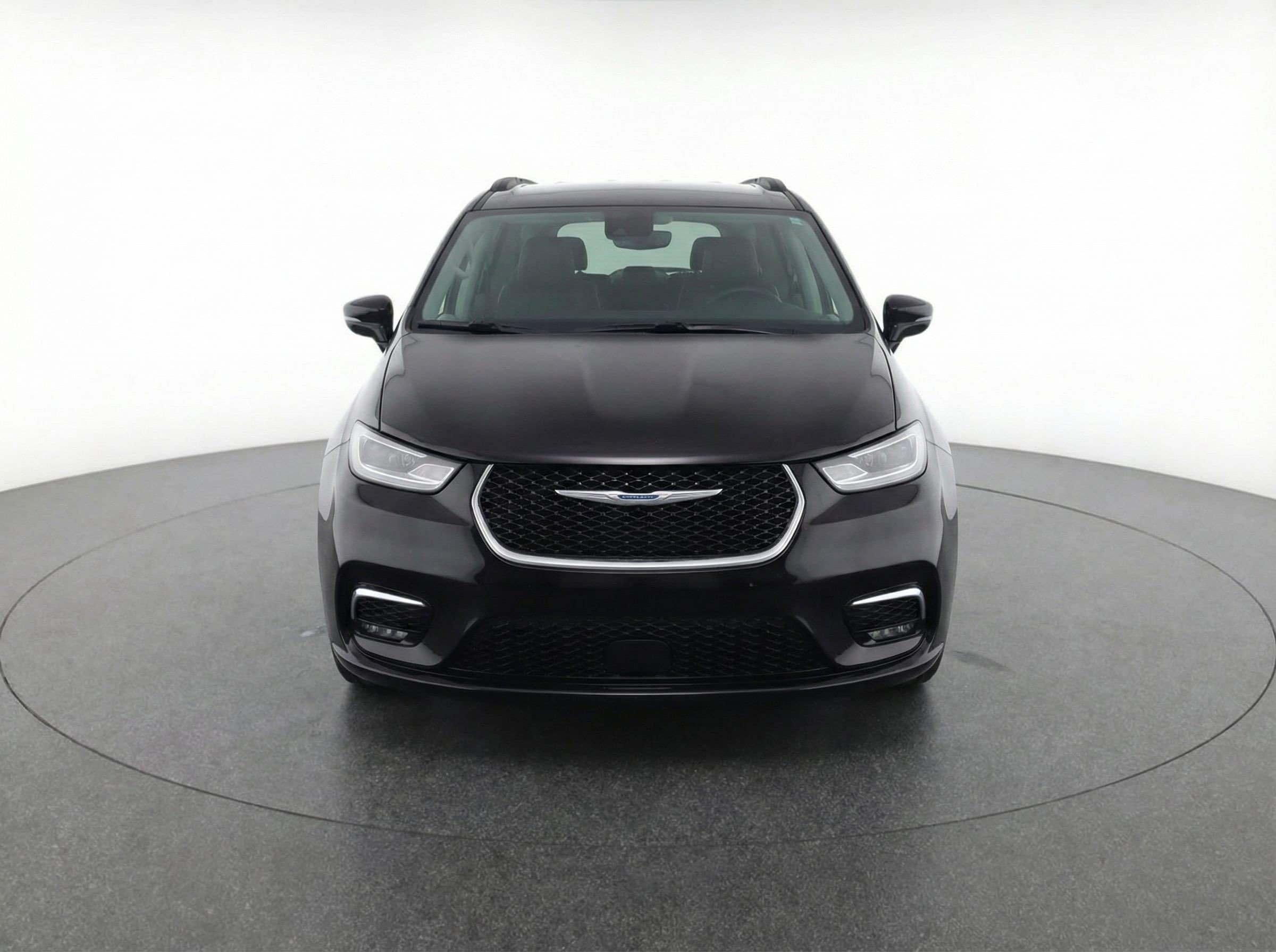 Thumbnail: 2024 Chrysler Pacifica - 2