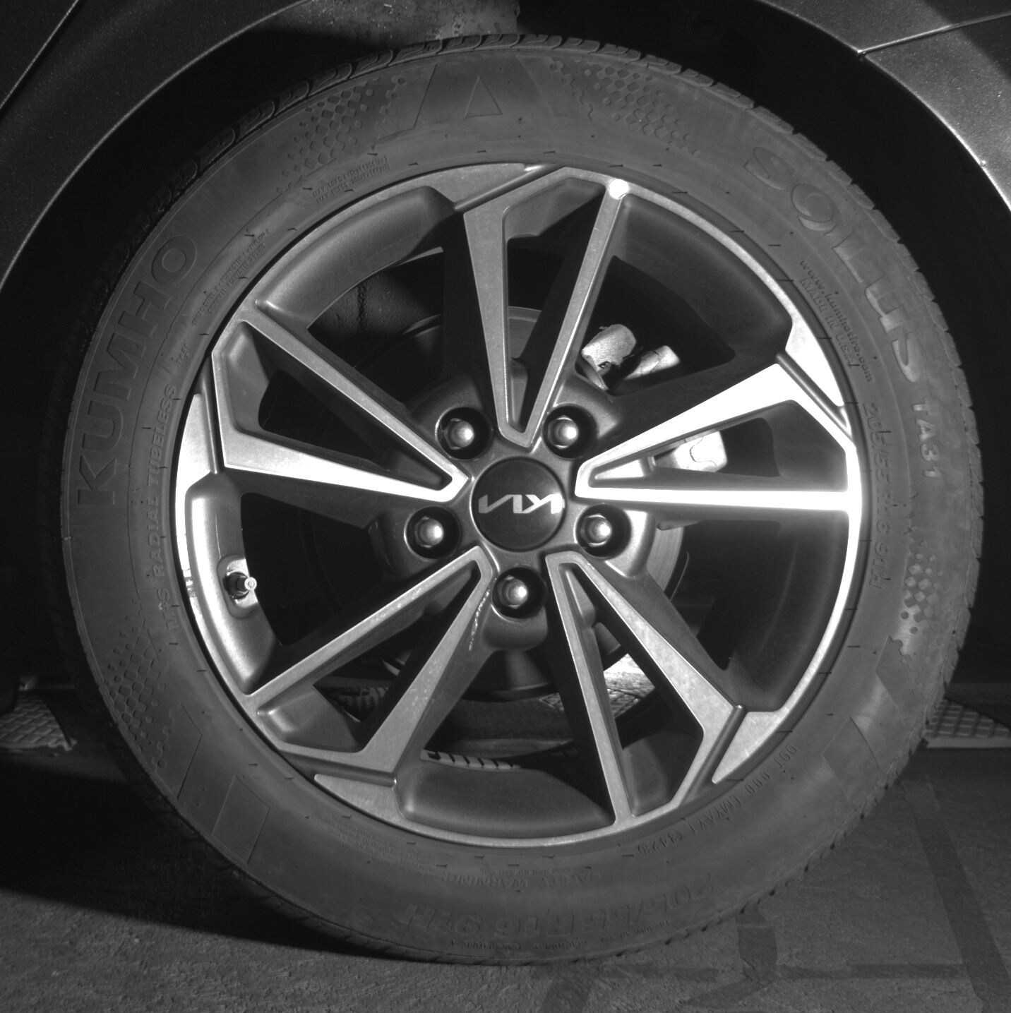 Thumbnail: 2024 Kia Forte - 16