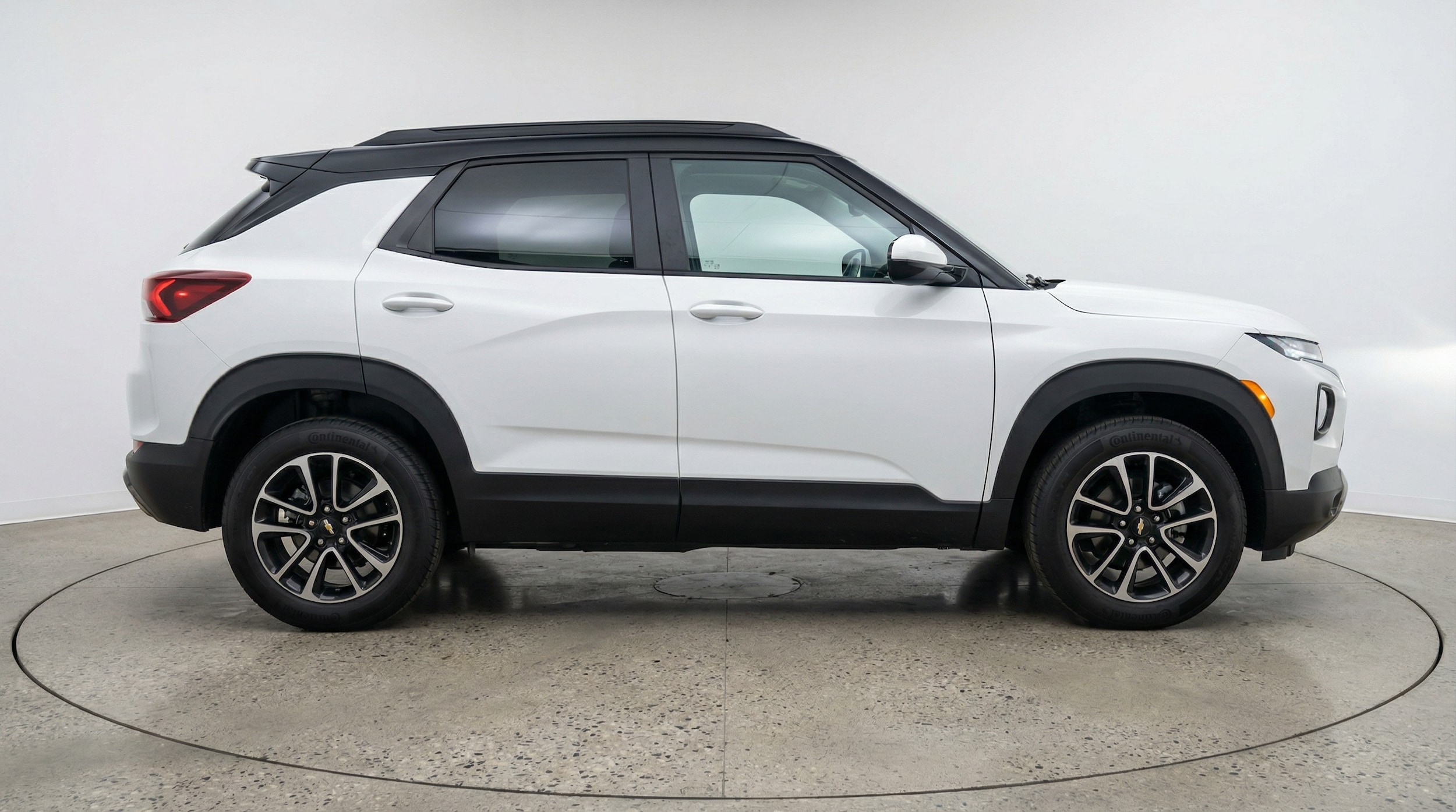 Thumbnail: 2025 Chevrolet TrailBlazer - 8