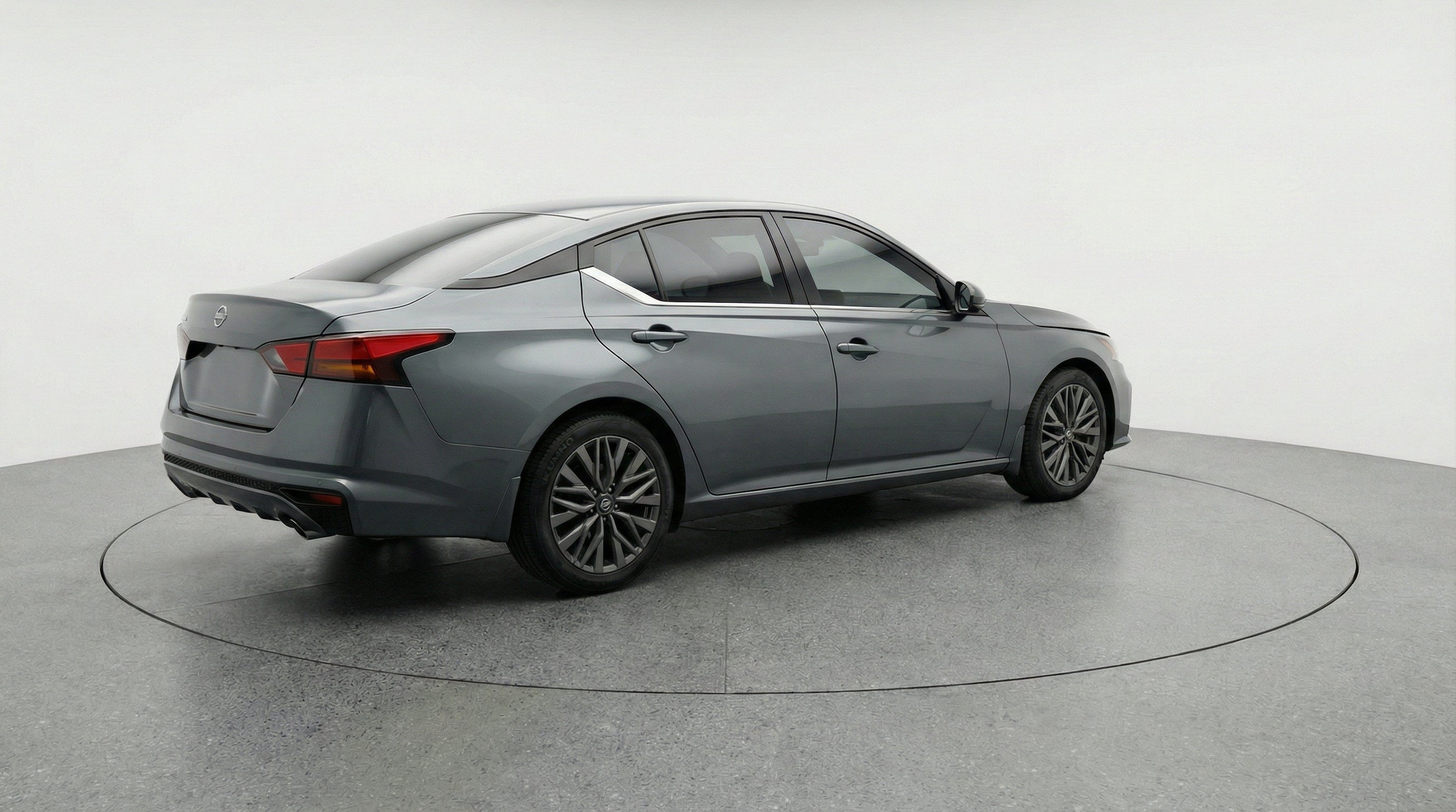 Thumbnail: 2025 Nissan Altima - 9