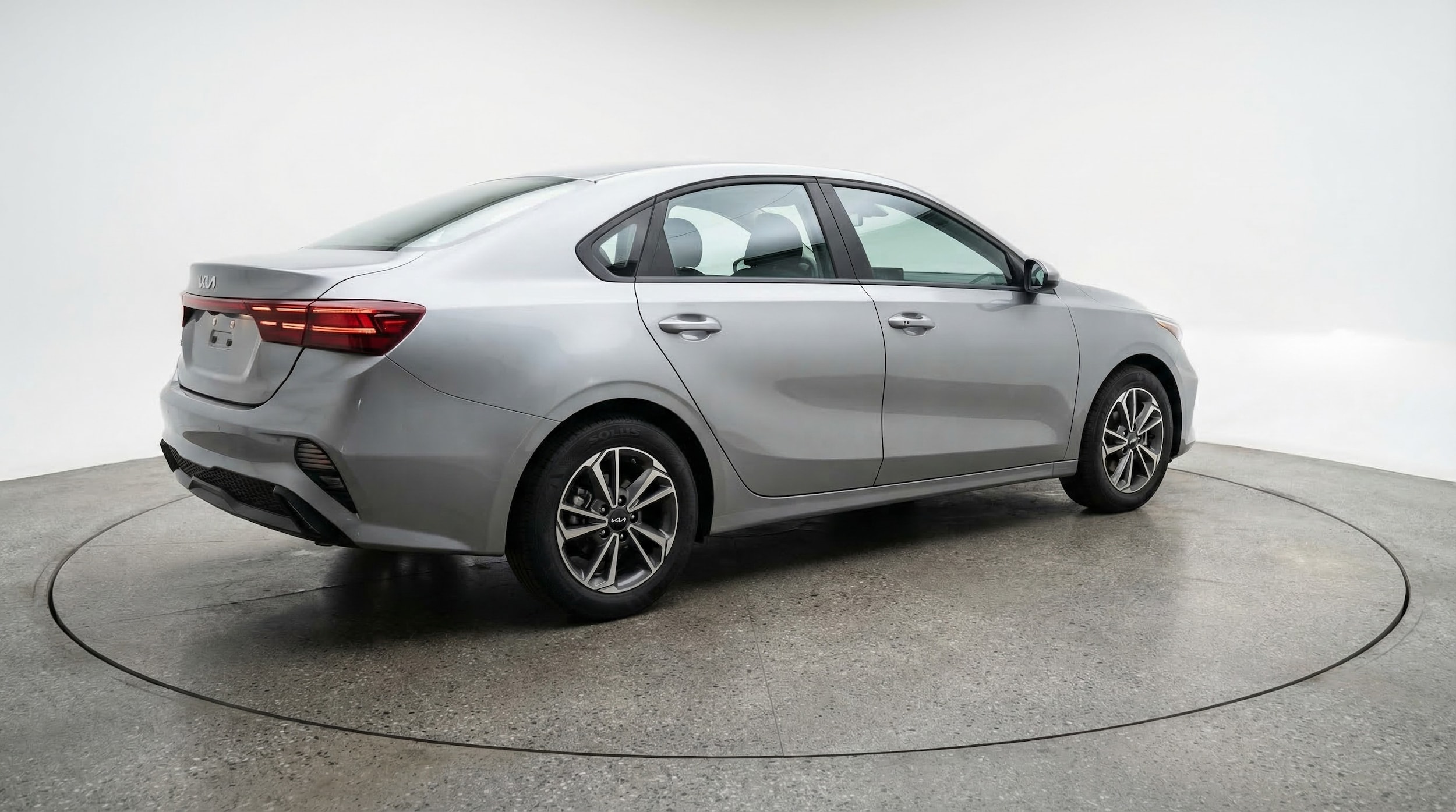 Thumbnail: 2024 Kia Forte - 7