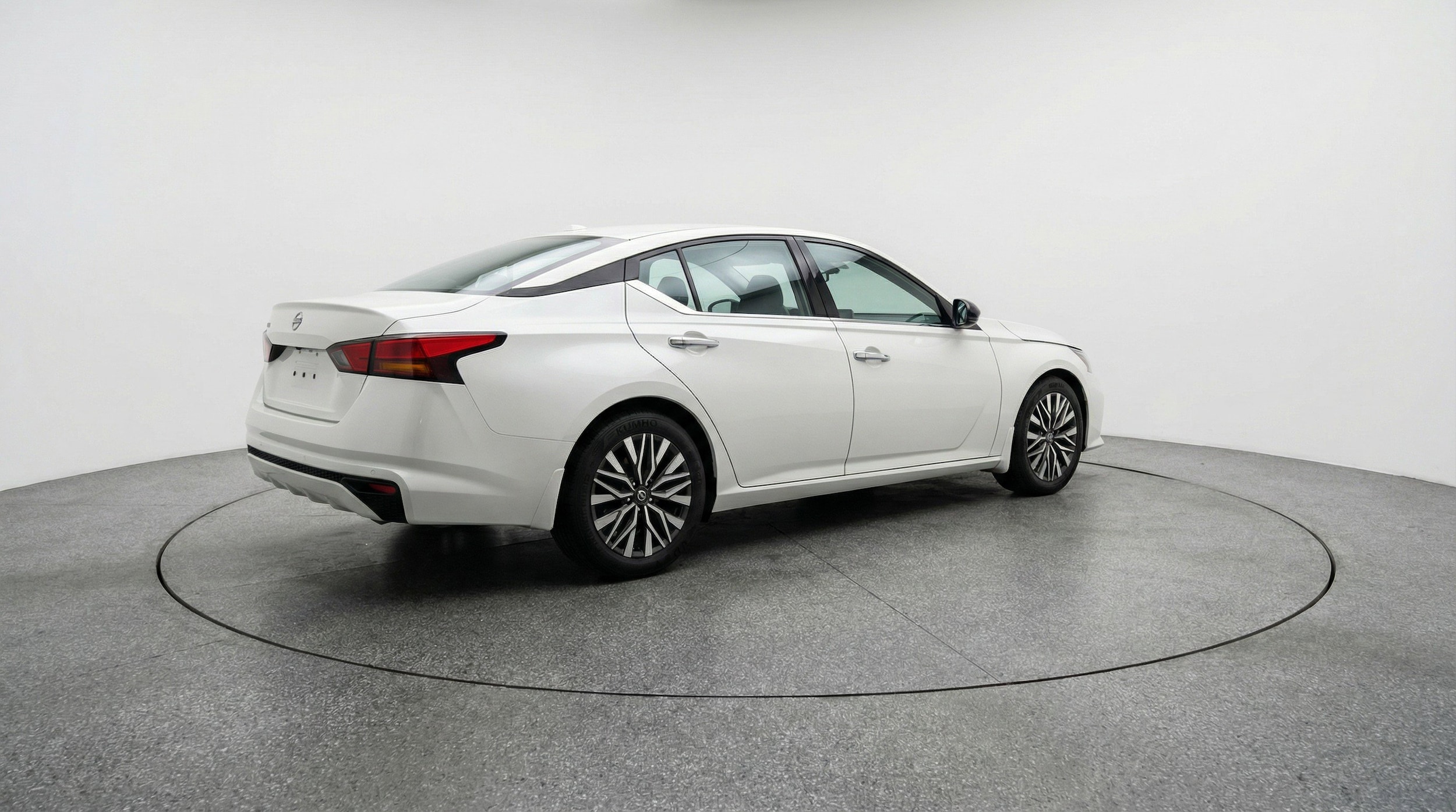 Thumbnail: 2025 Nissan Altima - 9