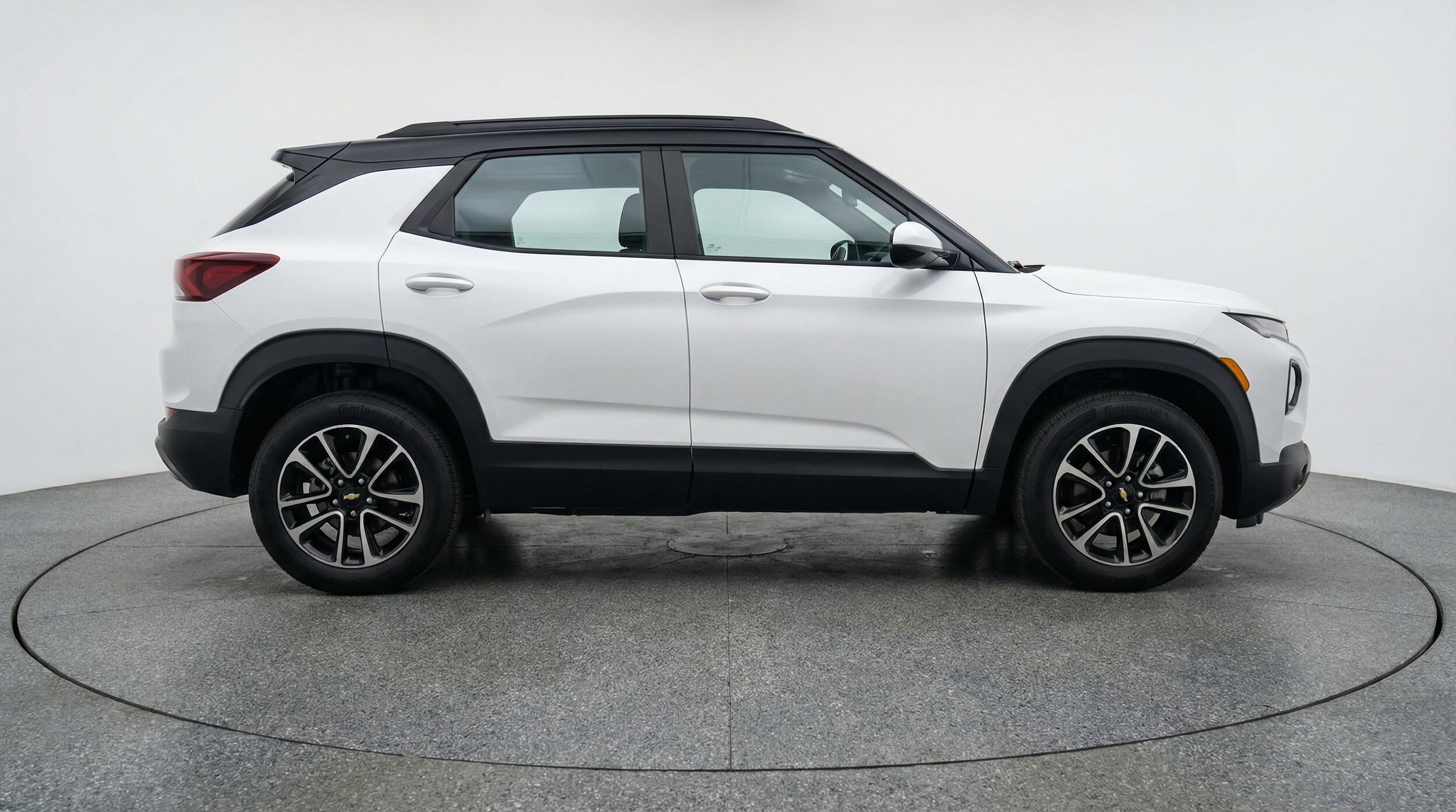 Thumbnail: 2025 Chevrolet TrailBlazer - 11