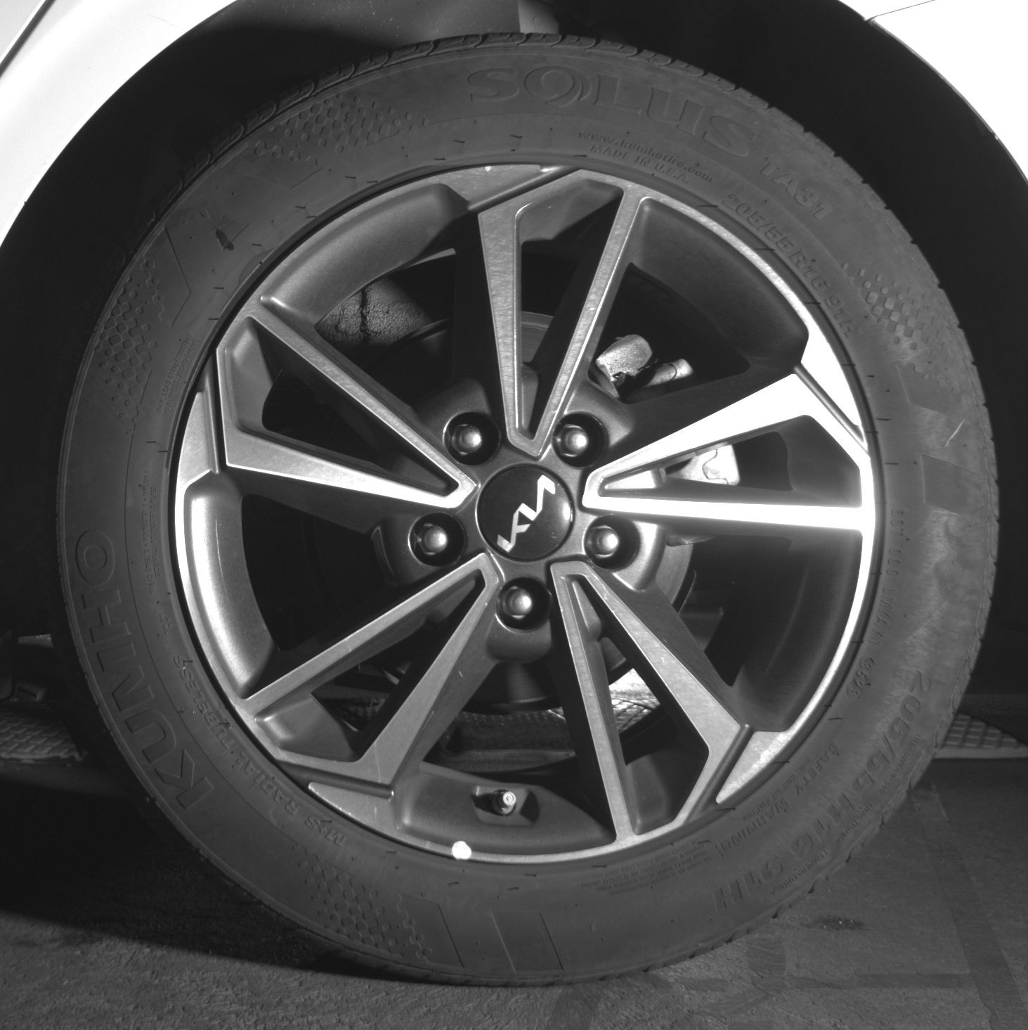 Thumbnail: 2024 Kia Forte - 16