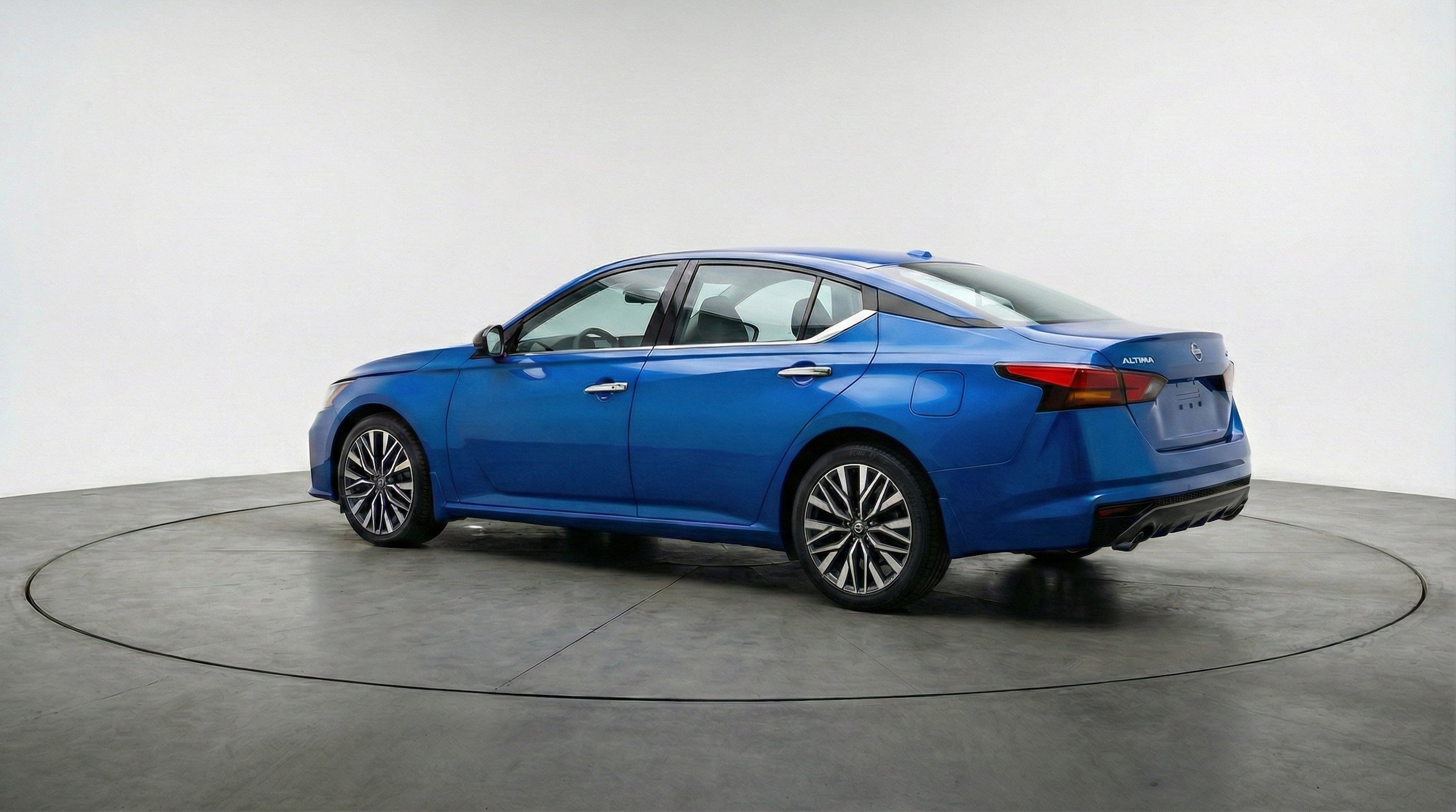 Thumbnail: 2025 Nissan Altima - 6