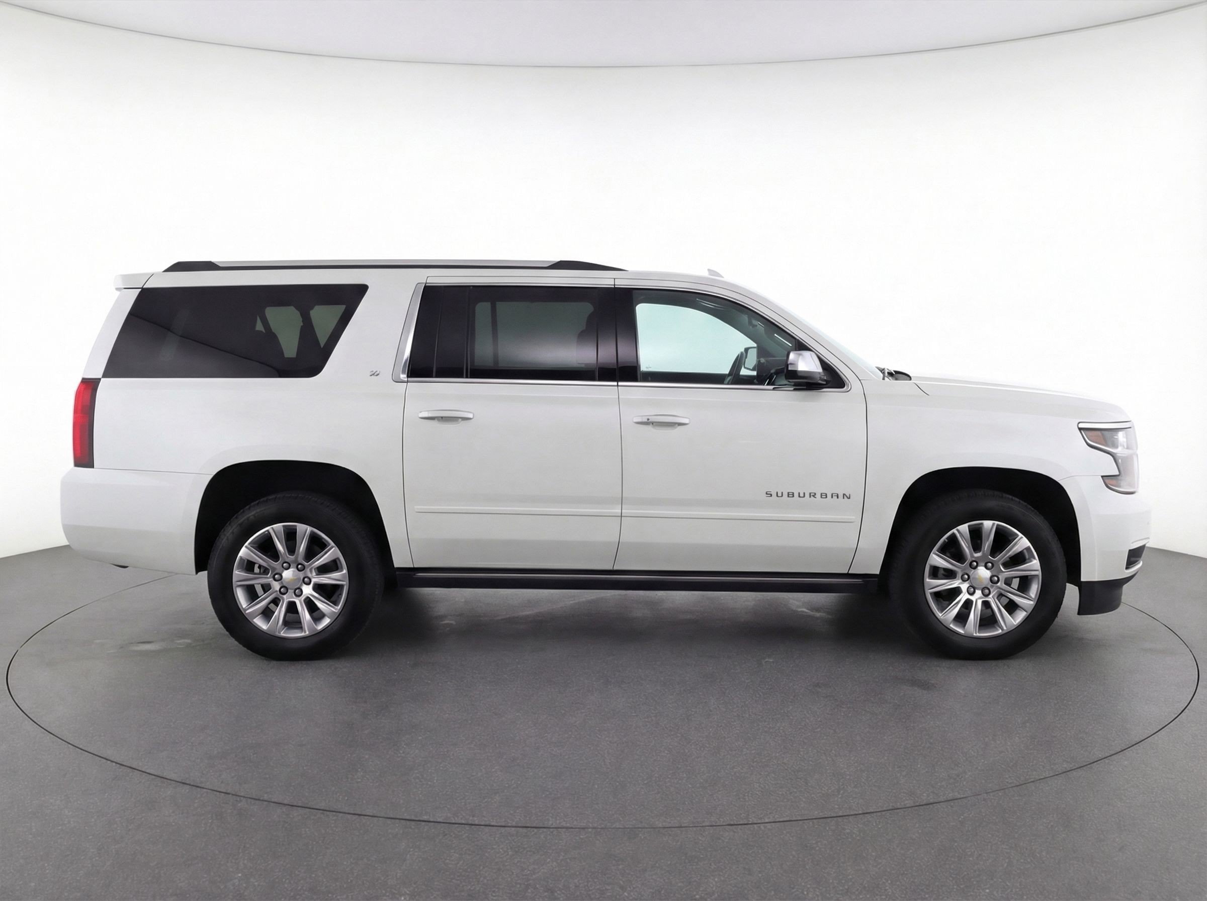 Thumbnail: 2023 Chevrolet Suburban - 11