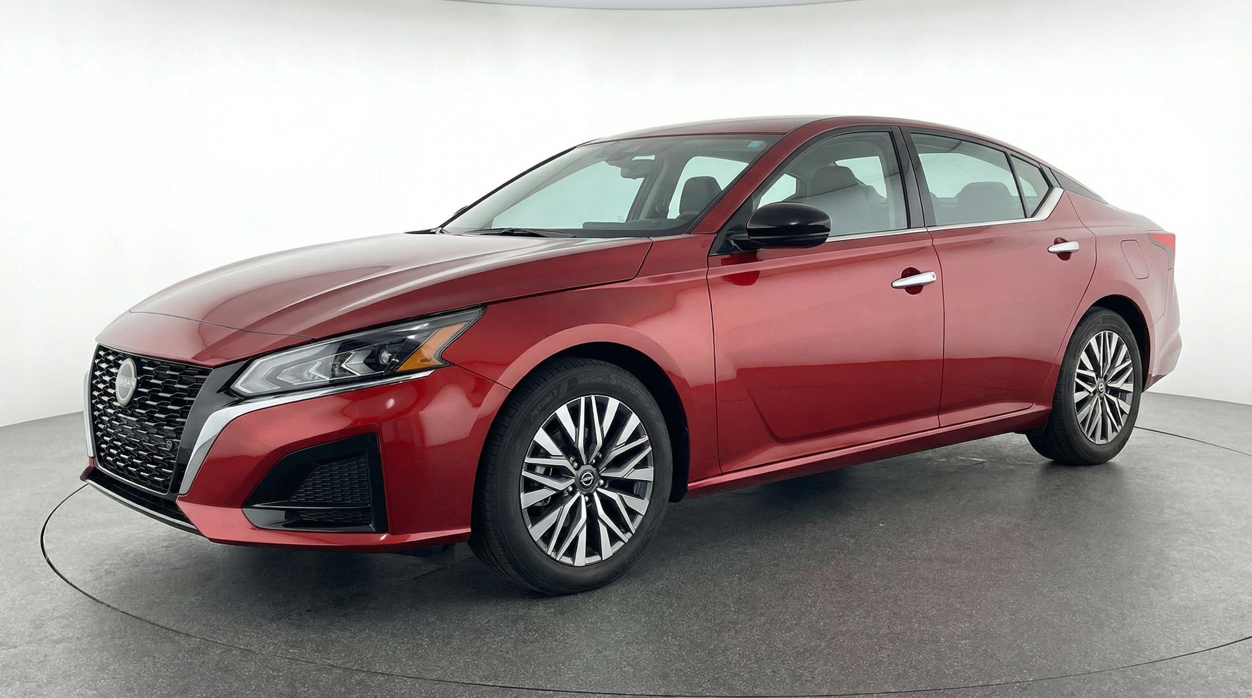Thumbnail: 2025 Nissan Altima - 3