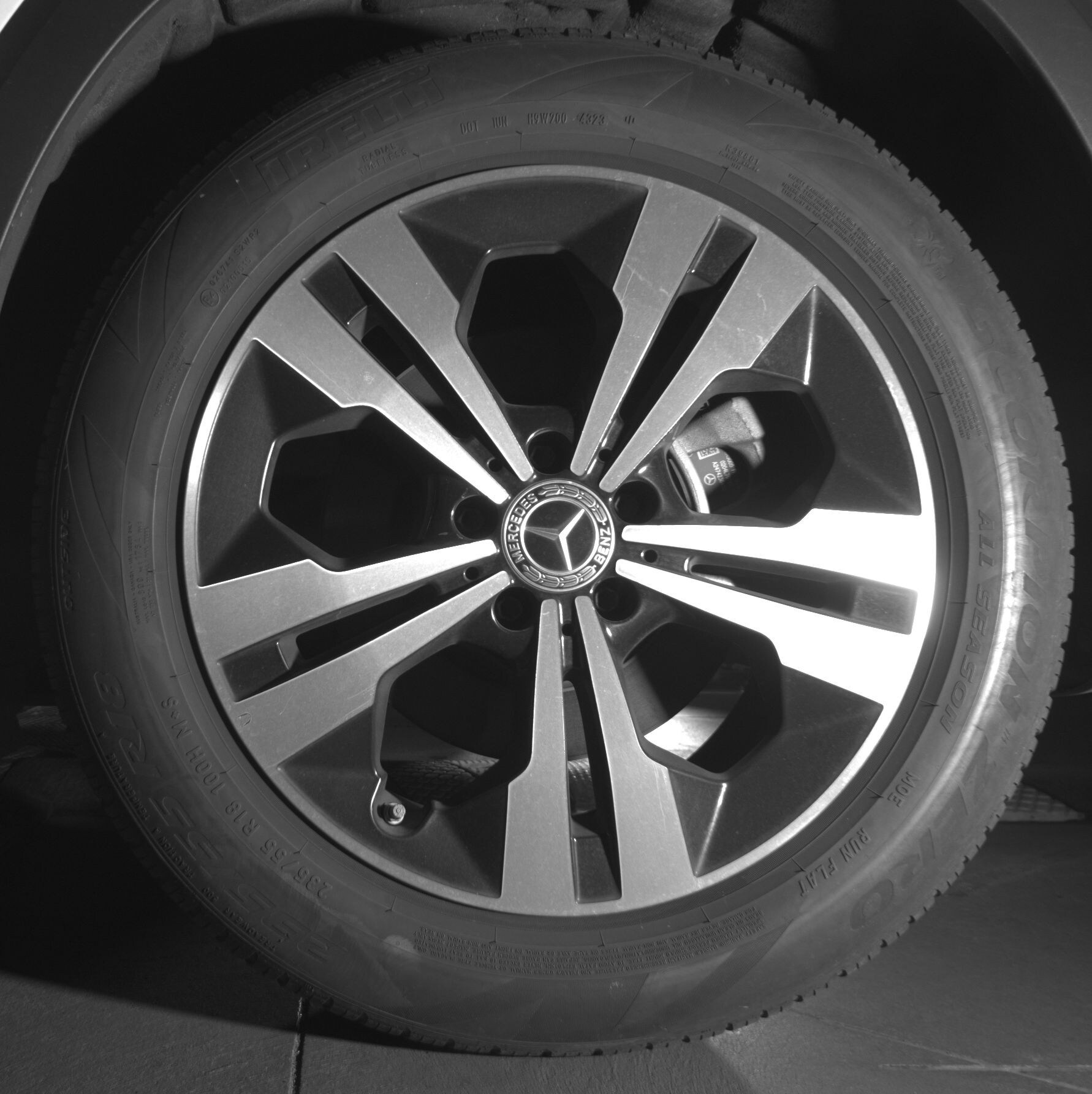 Thumbnail: 2024 Mercedes-Benz GLB - 11