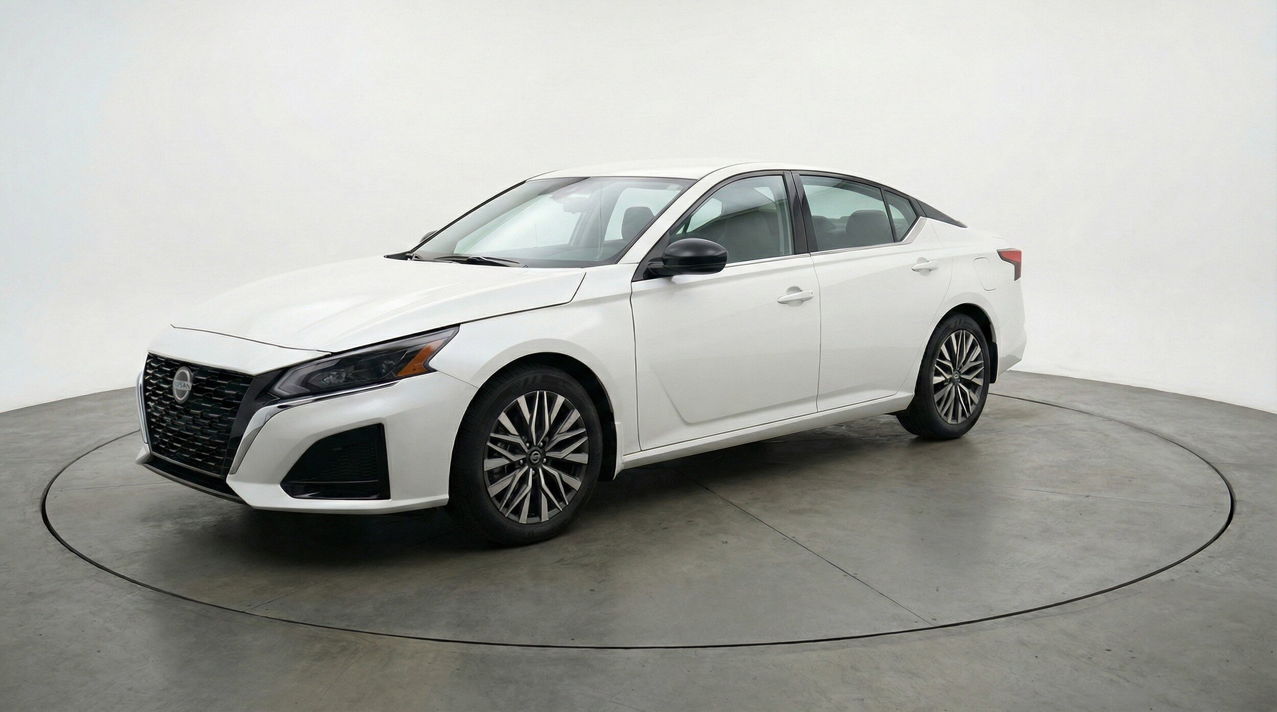 Thumbnail: 2025 Nissan Altima - 3