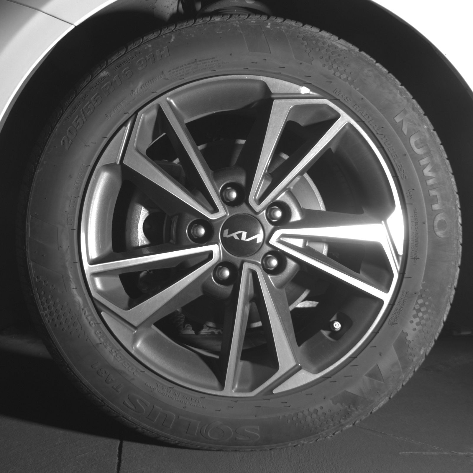 Thumbnail: 2024 Kia Forte - 14