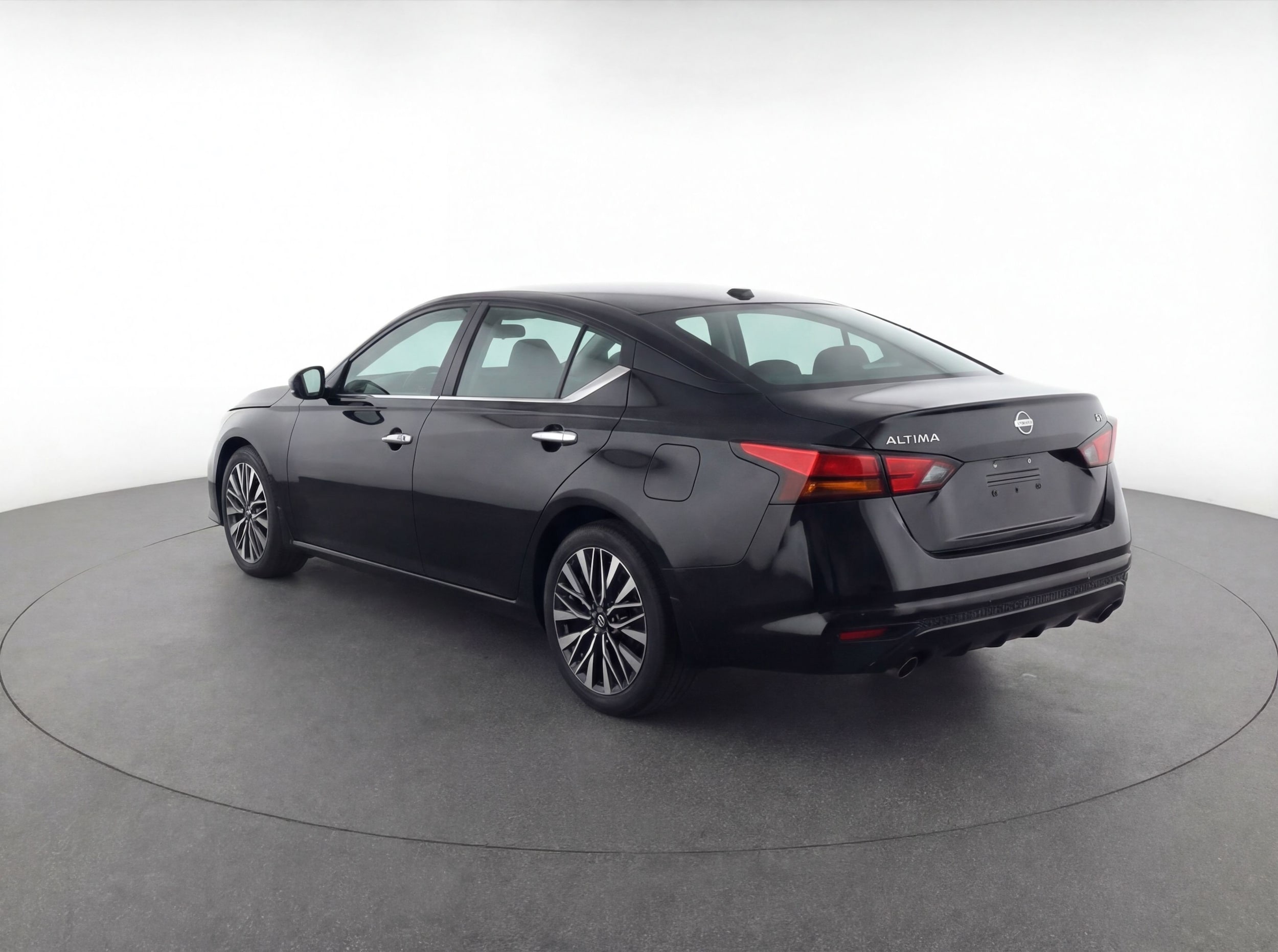 Thumbnail: 2023 Nissan Altima - 6