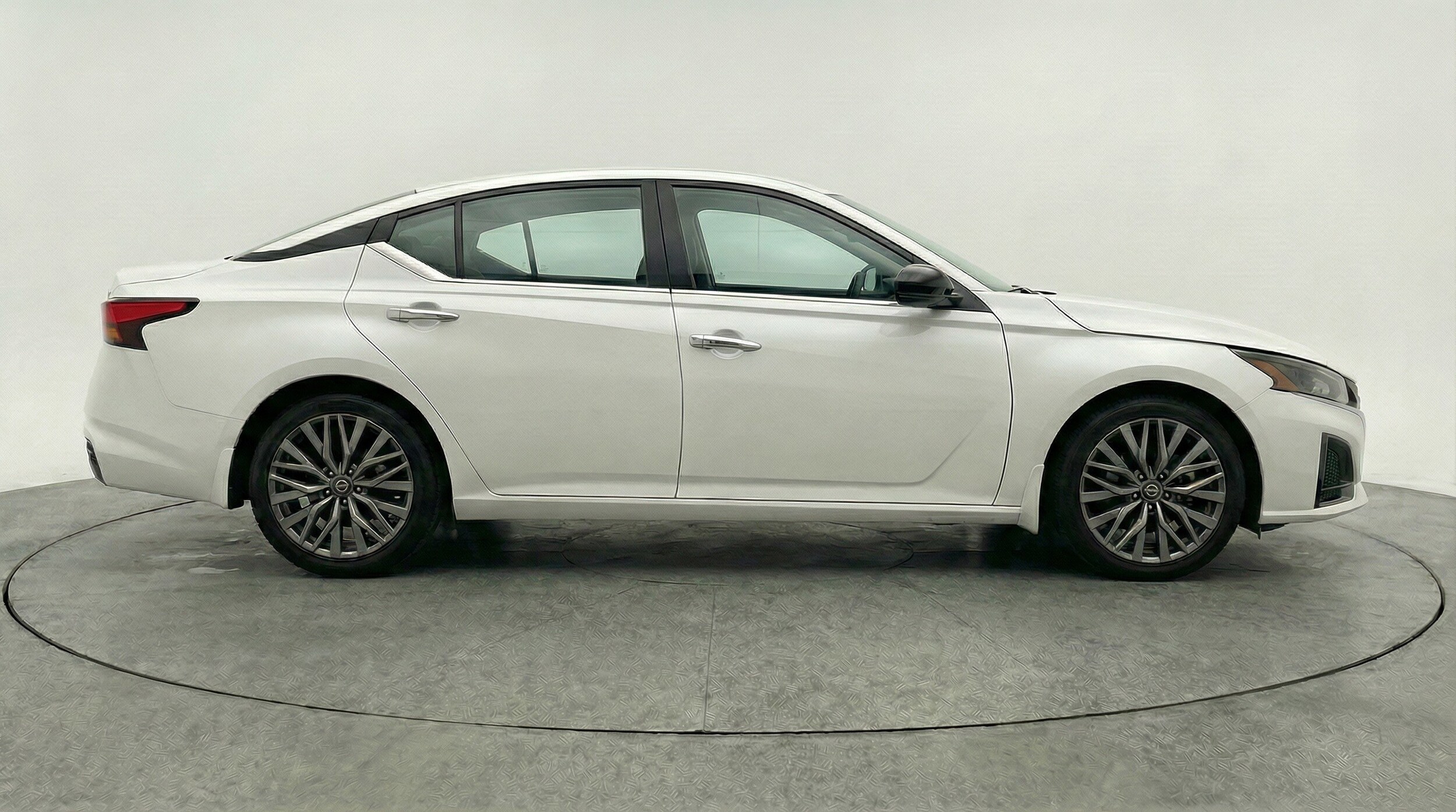 Thumbnail: 2025 Nissan Altima - 11