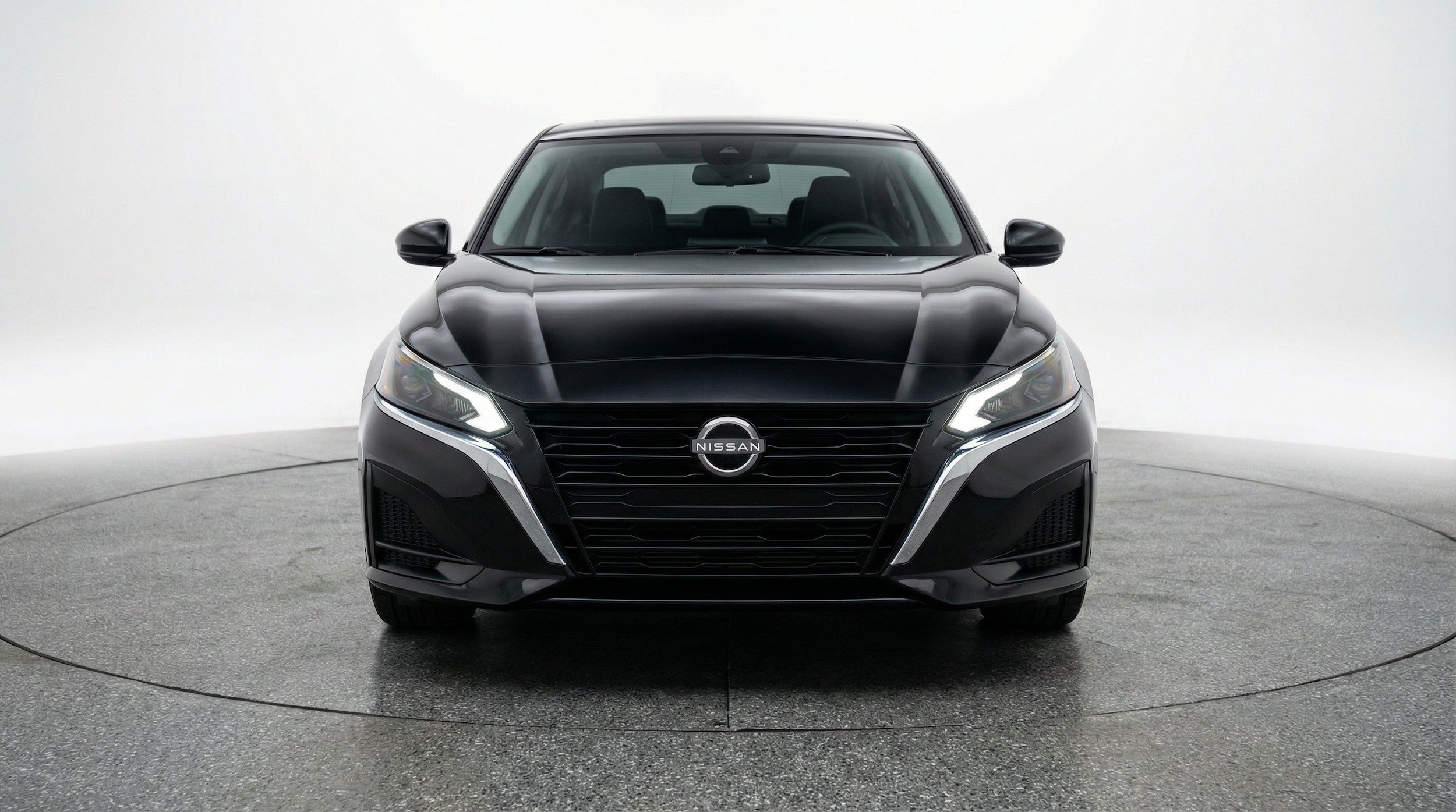 Thumbnail: 2025 Nissan Altima - 2