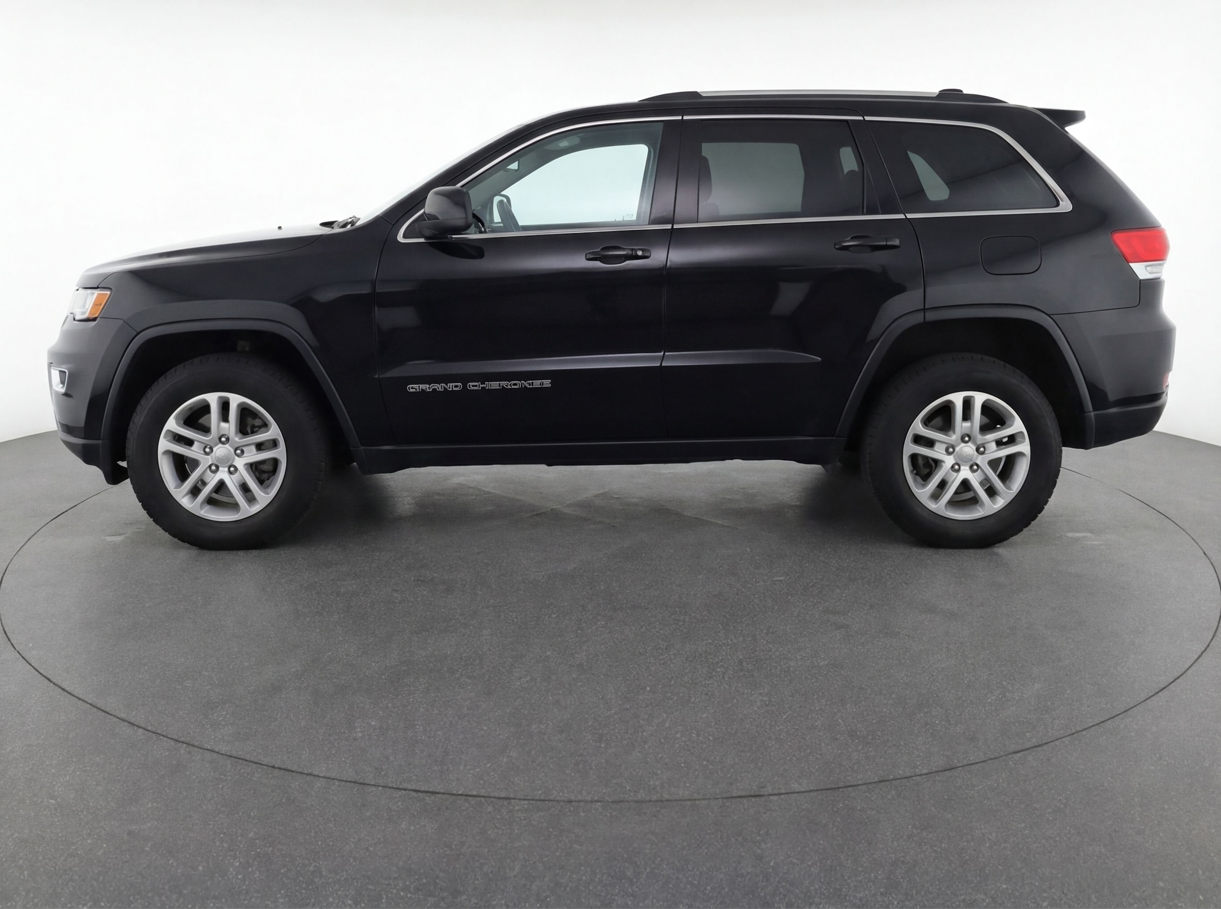 Thumbnail: 2023 Jeep Grand Cherokee - 4