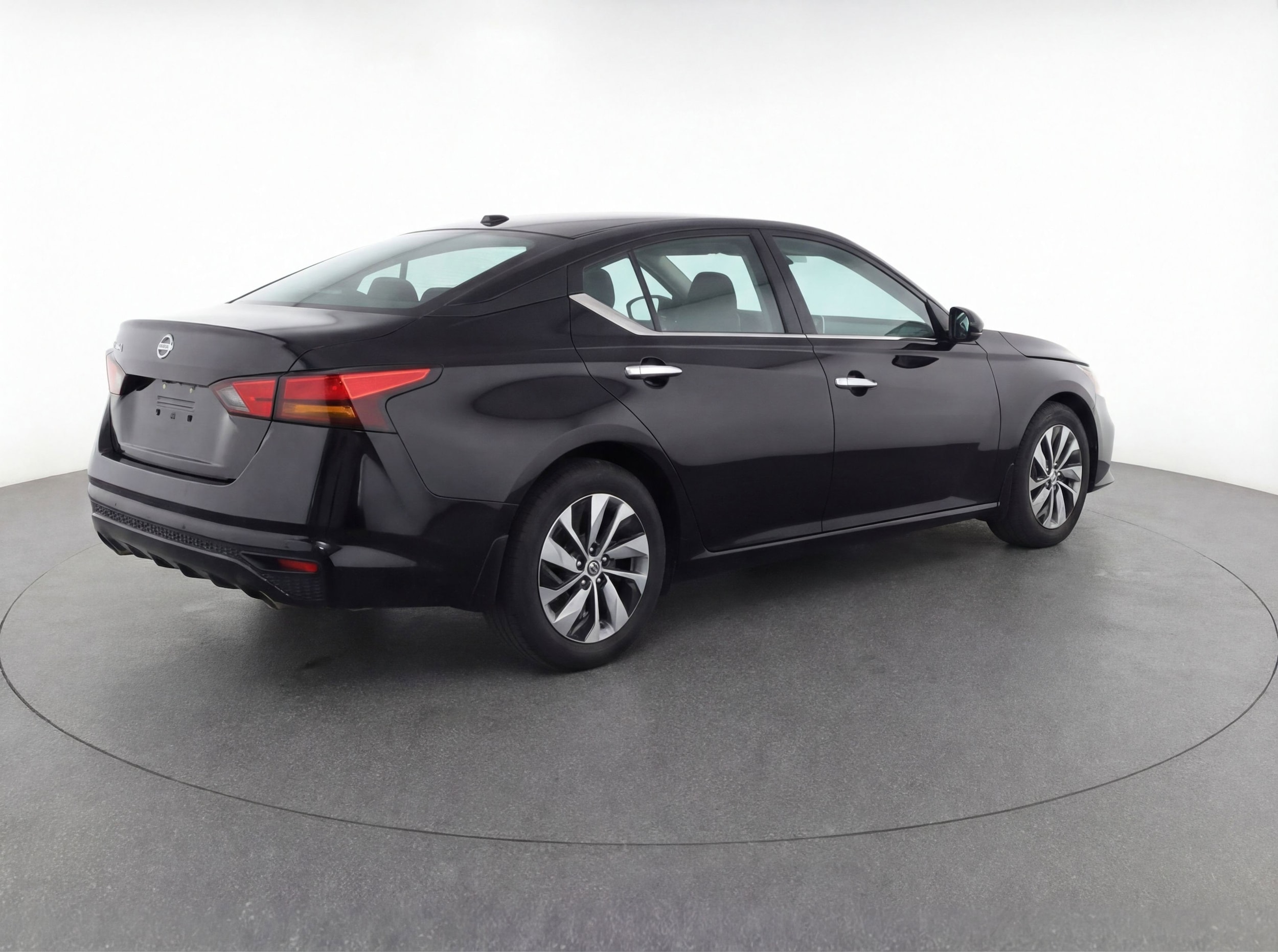 Thumbnail: 2023 Nissan Altima - 9