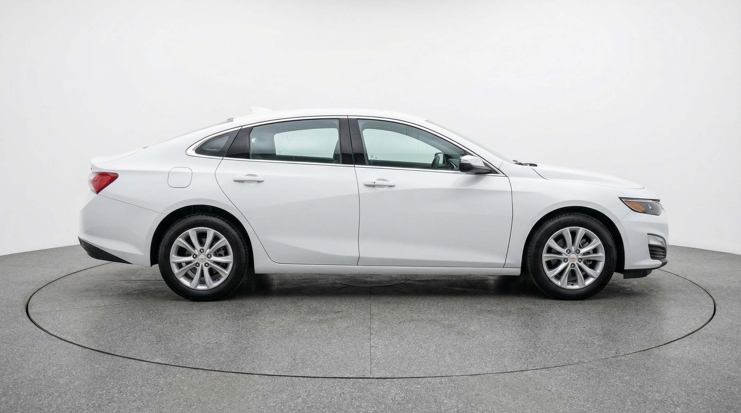 Thumbnail: 2024 Chevrolet Malibu - 8