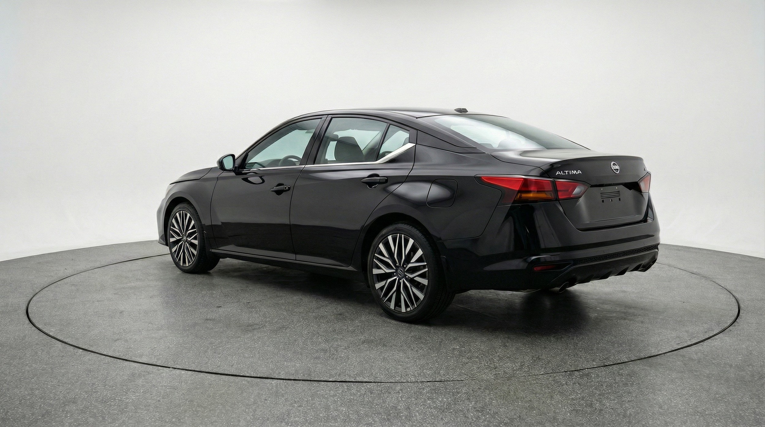 Thumbnail: 2025 Nissan Altima - 6
