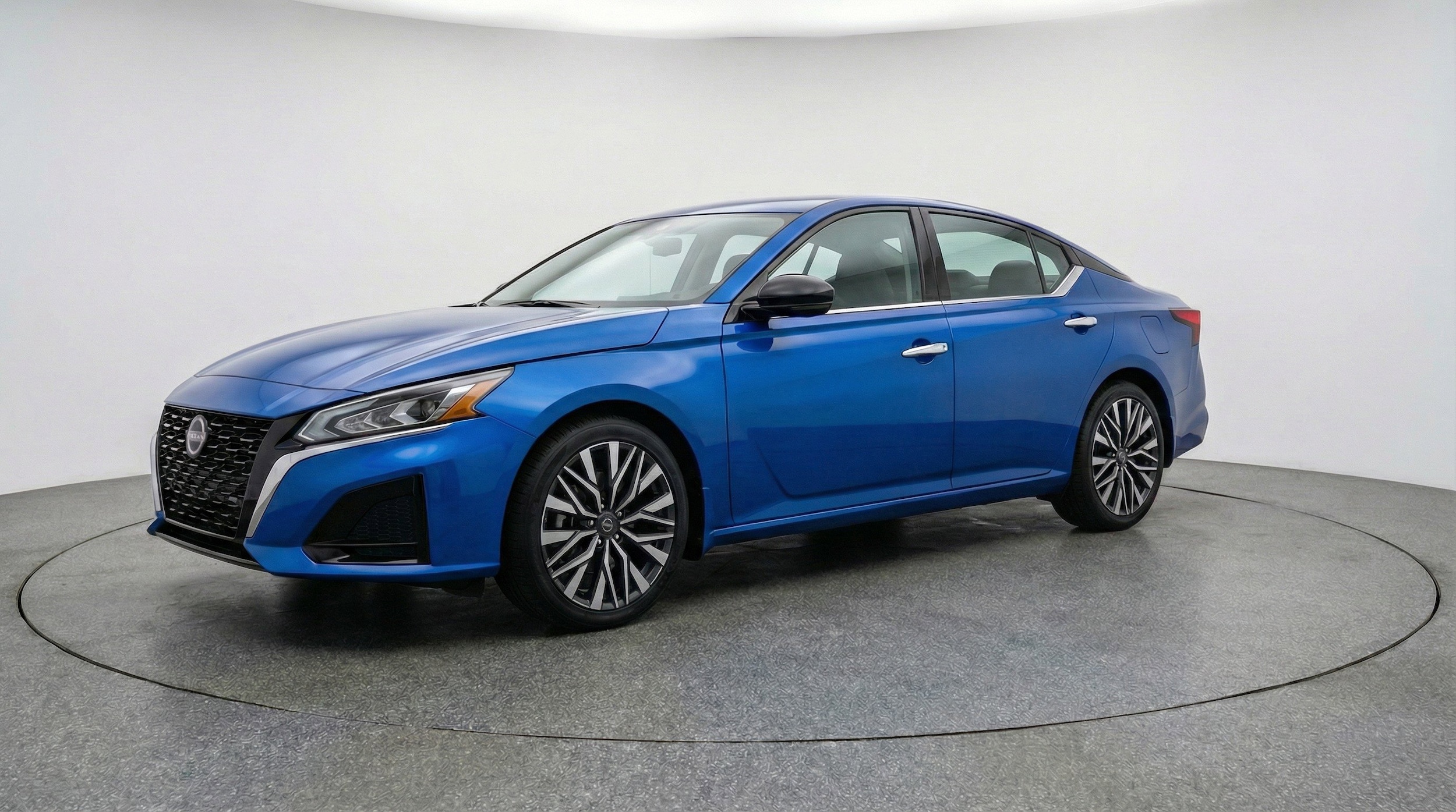 Thumbnail: 2025 Nissan Altima - 3