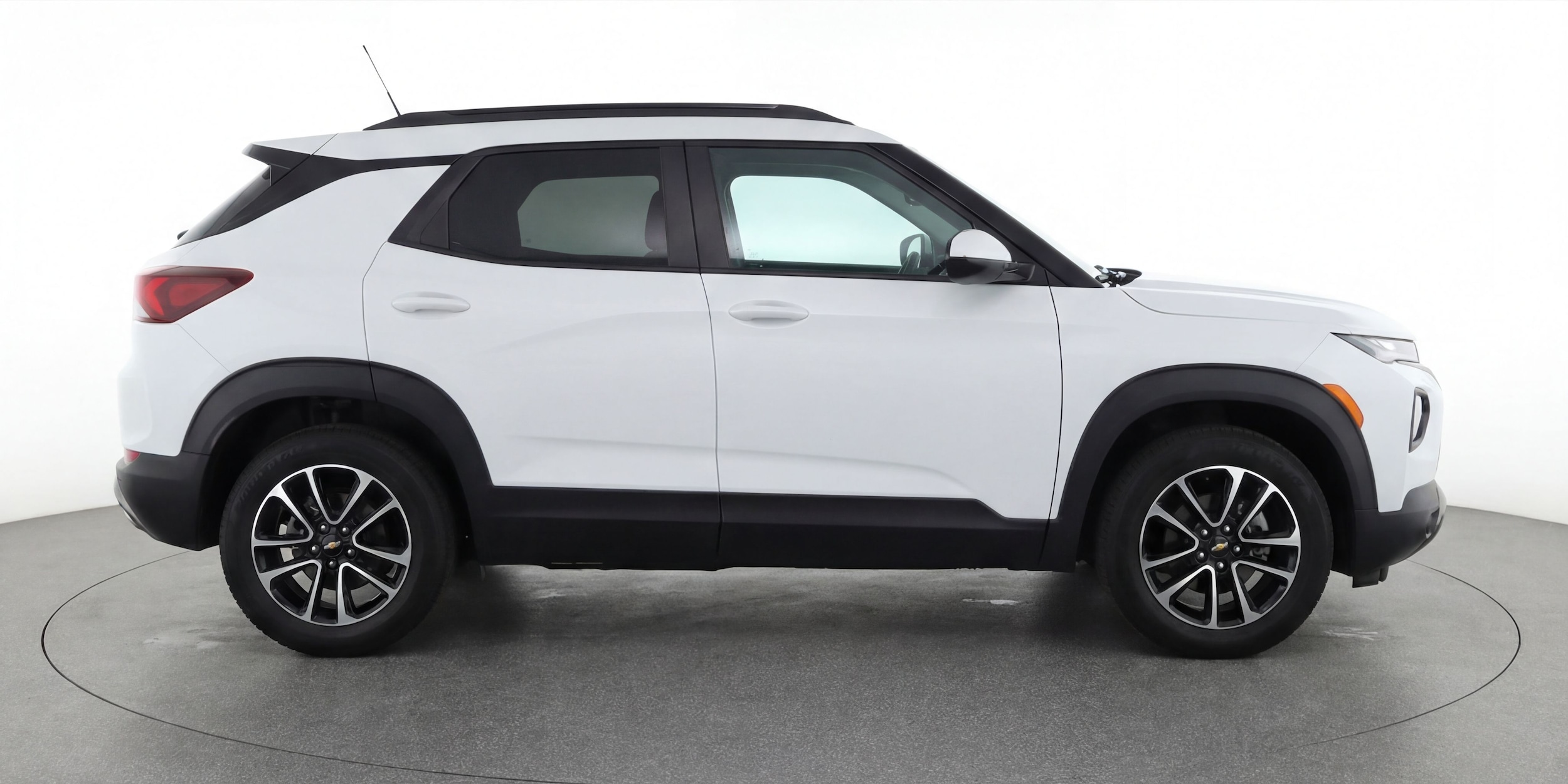 Thumbnail: 2025 Chevrolet TrailBlazer - 8