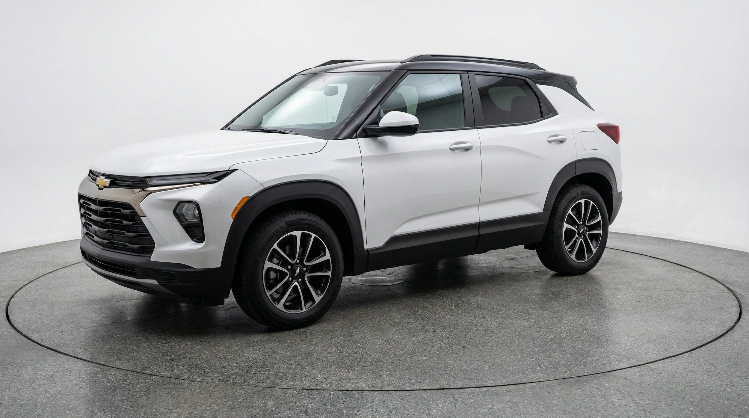 Thumbnail: 2025 Chevrolet TrailBlazer - 3