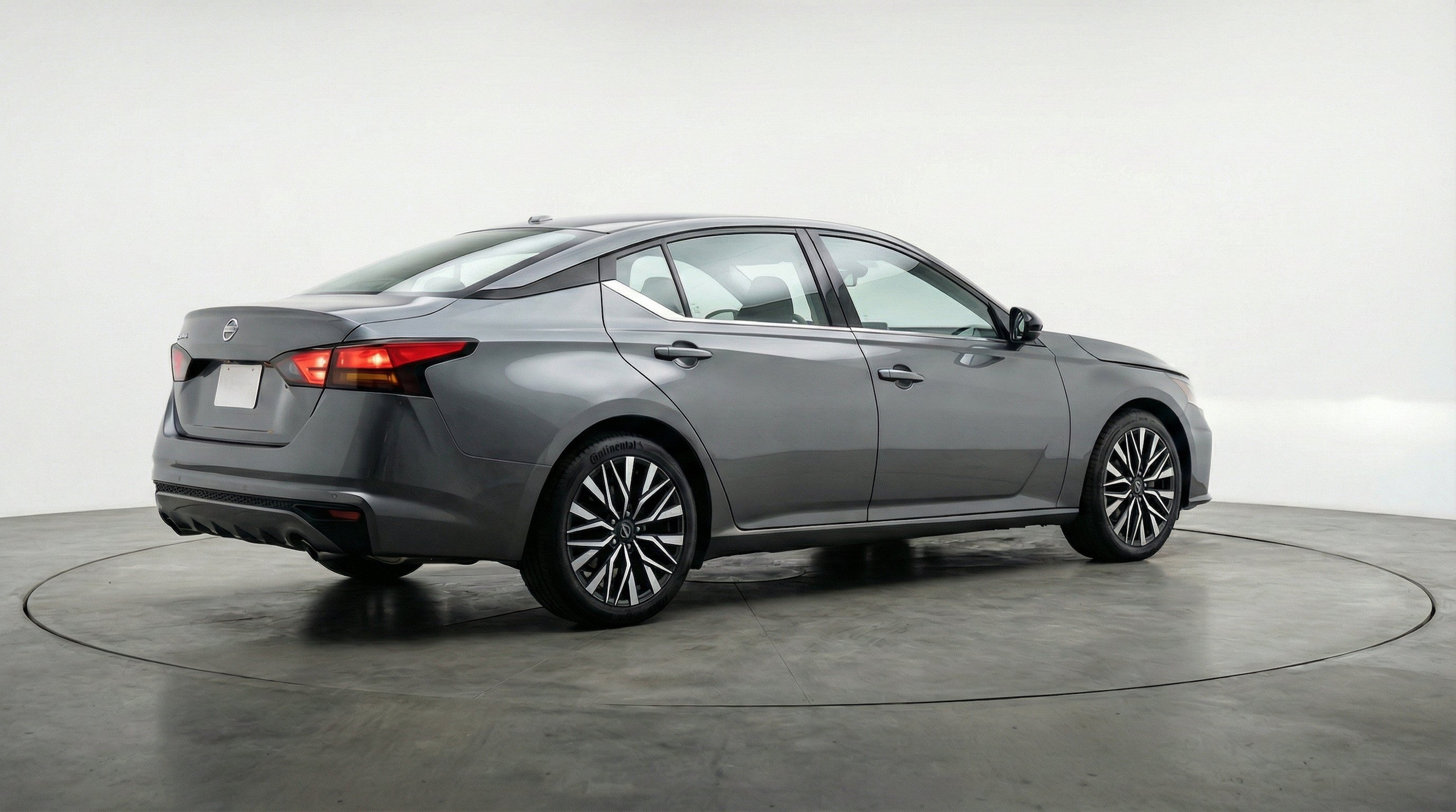 Thumbnail: 2025 Nissan Altima - 9