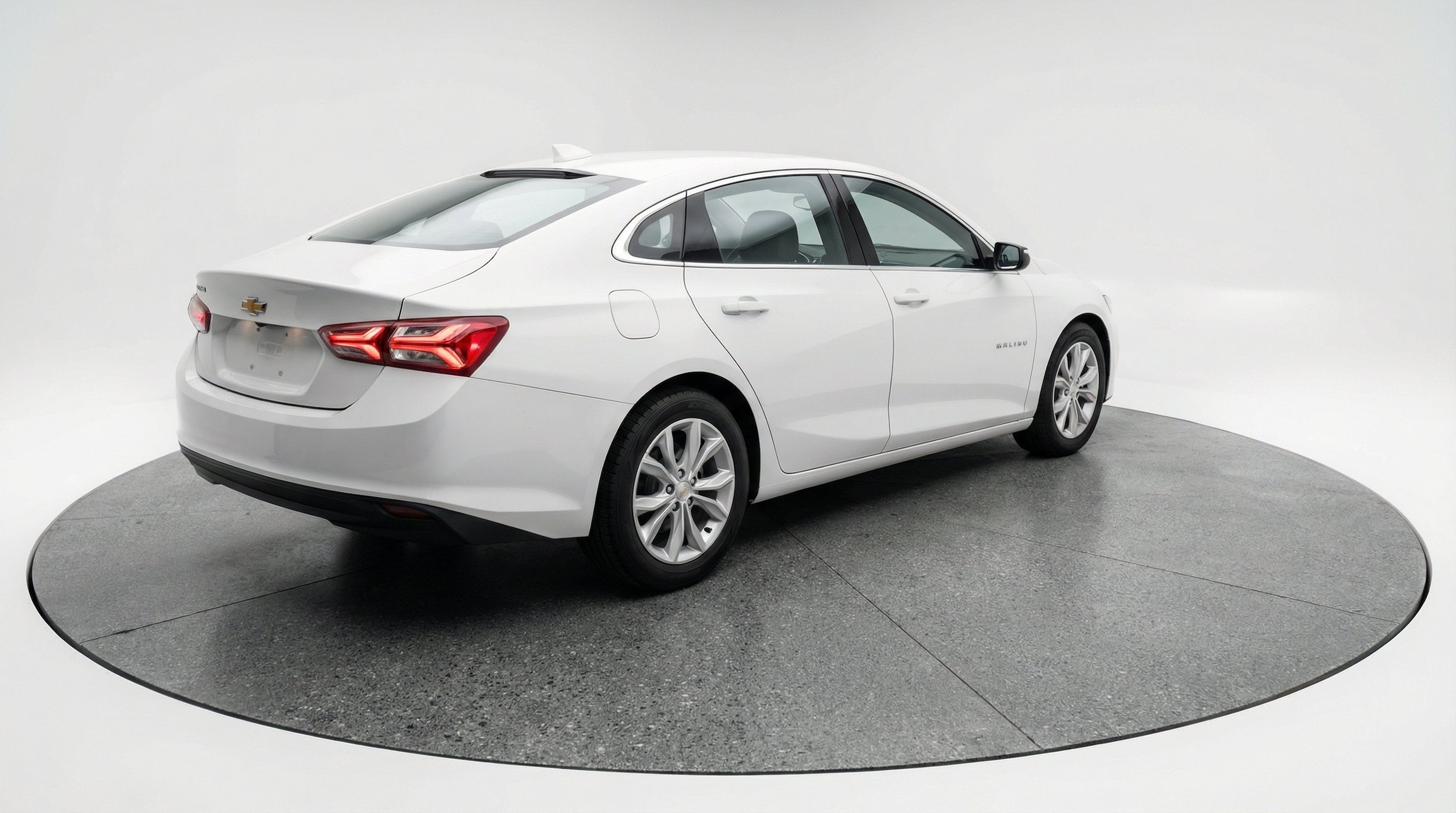 Thumbnail: 2024 Chevrolet Malibu - 9