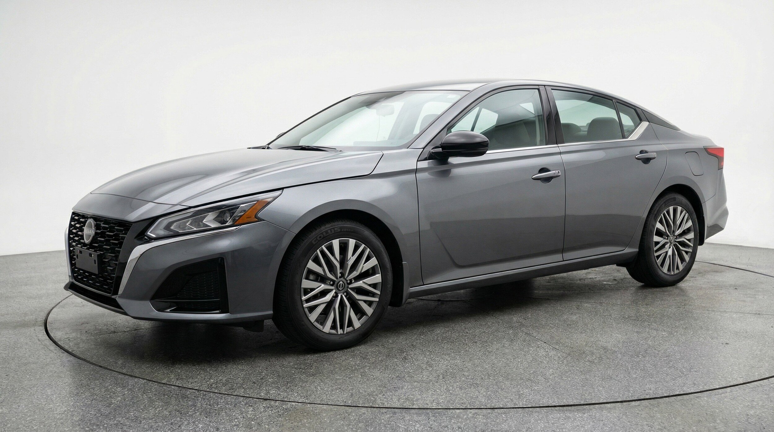 Thumbnail: 2025 Nissan Altima - 3