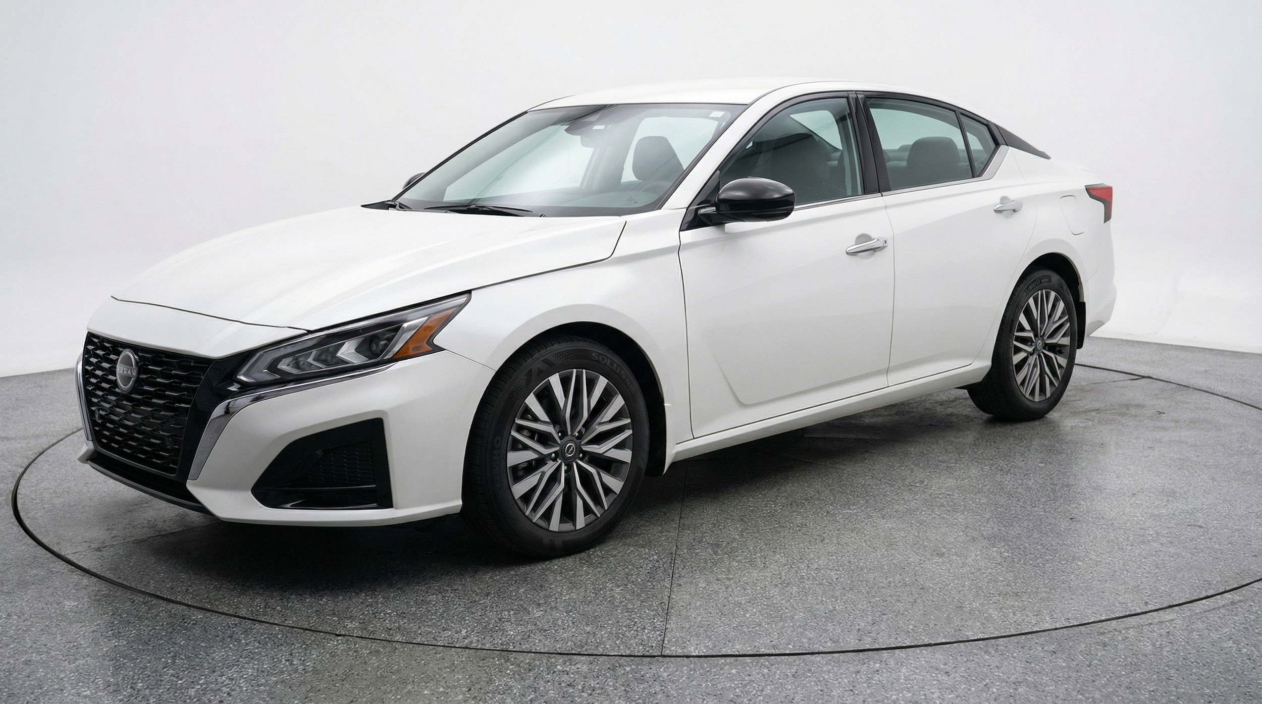 Thumbnail: 2025 Nissan Altima - 3