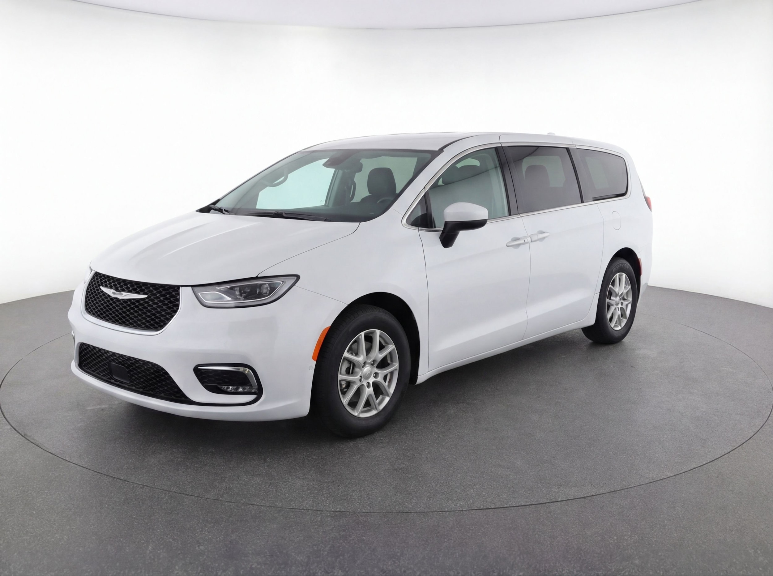 Thumbnail: 2024 Chrysler Pacifica - 3