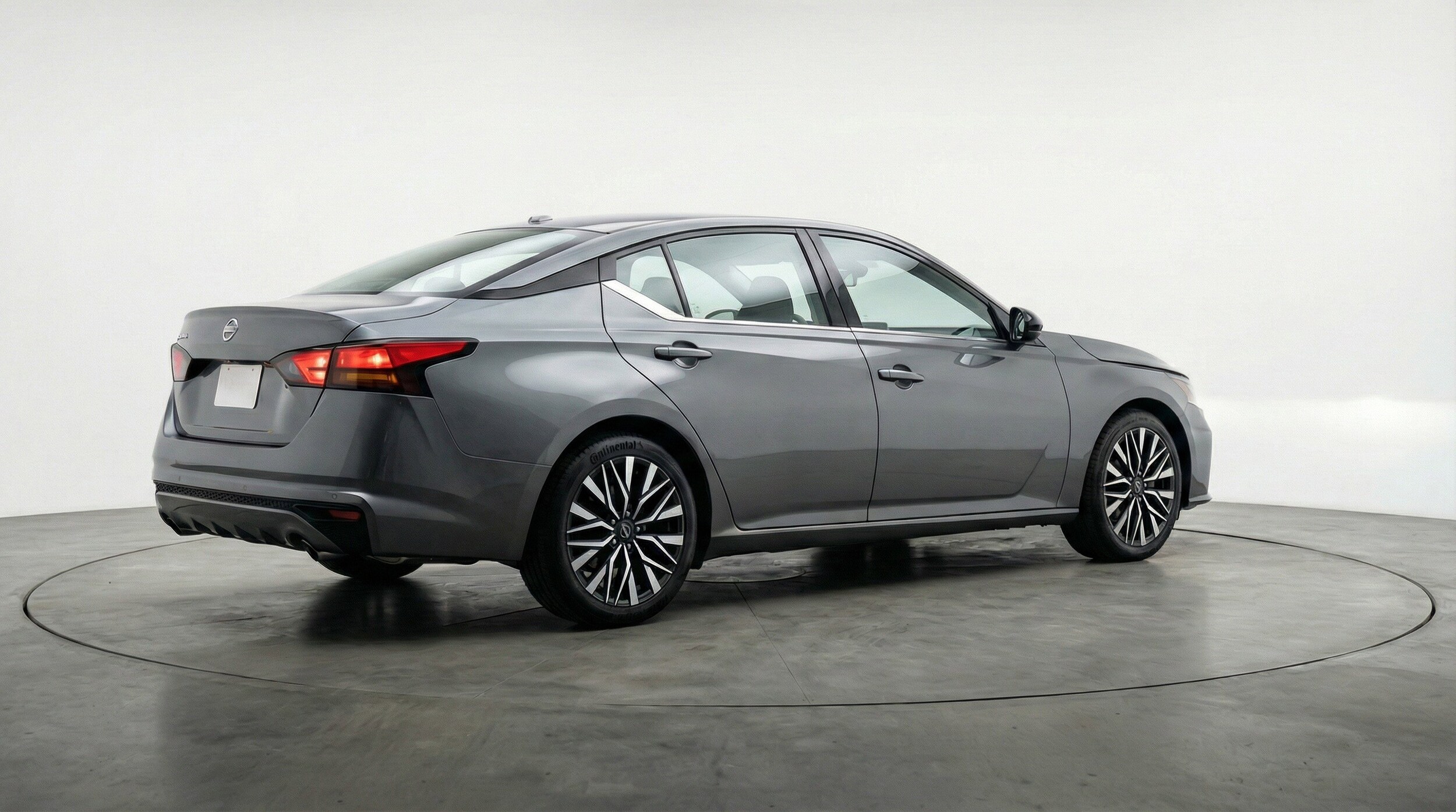 Thumbnail: 2025 Nissan Altima - 9