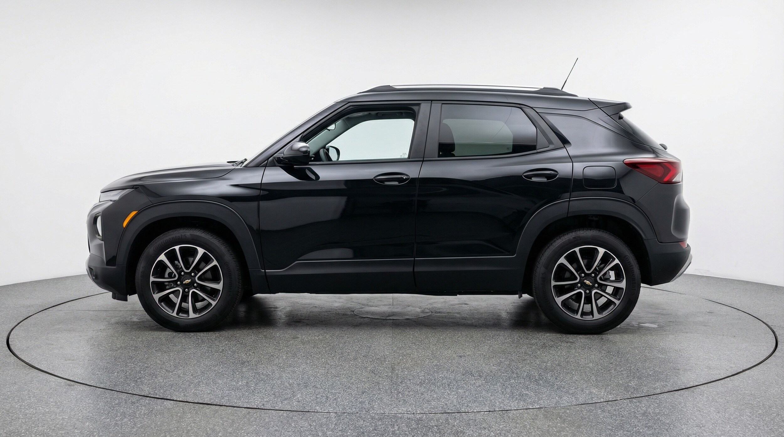 Thumbnail: 2025 Chevrolet TrailBlazer - 4