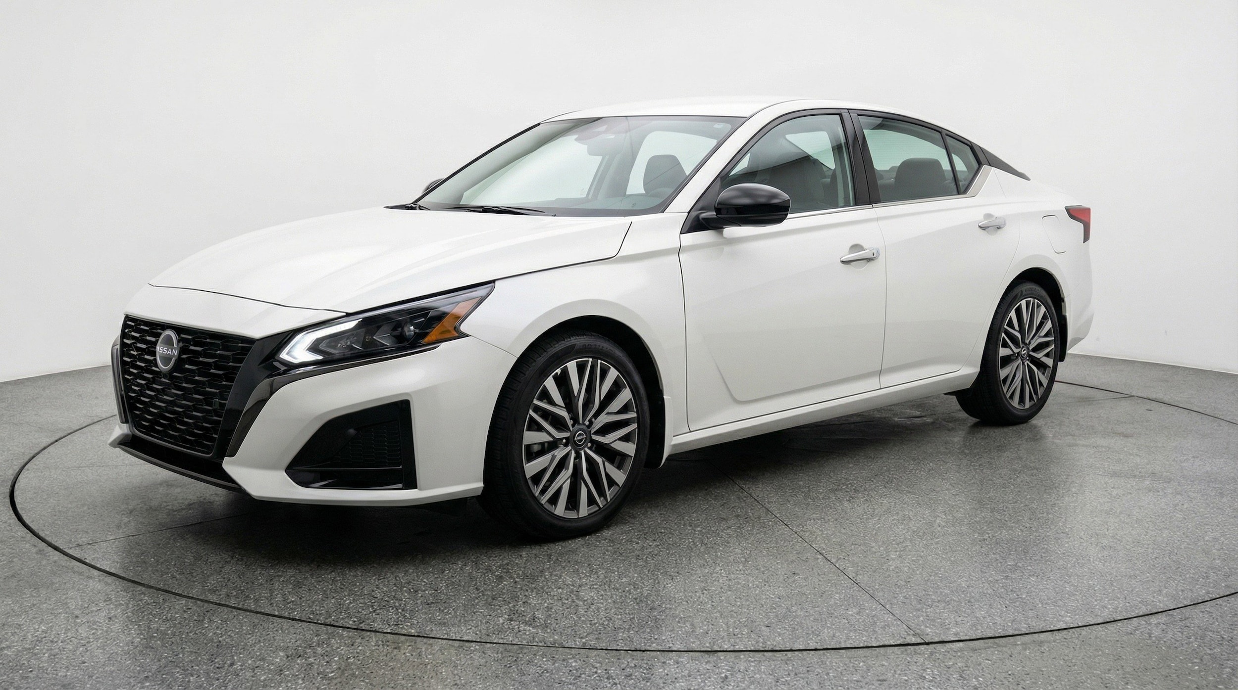 Thumbnail: 2025 Nissan Altima - 3