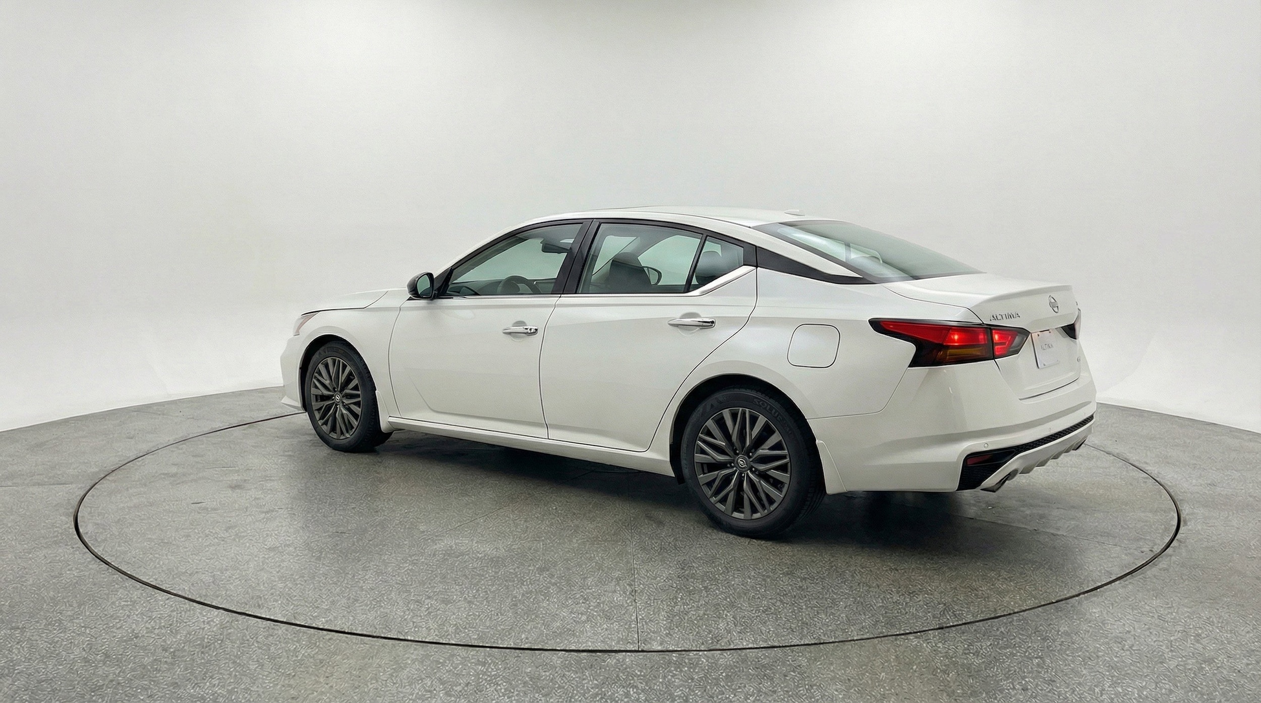 Thumbnail: 2025 Nissan Altima - 6